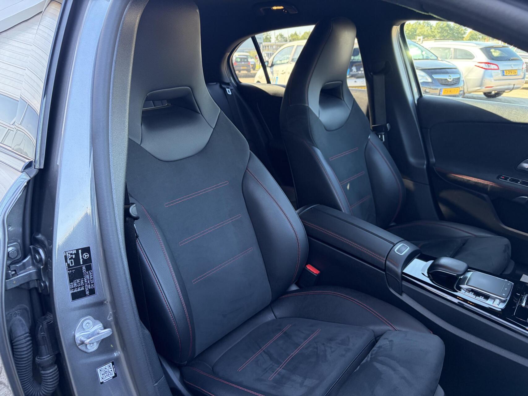 Foto van Mercedes-Benz A 220
