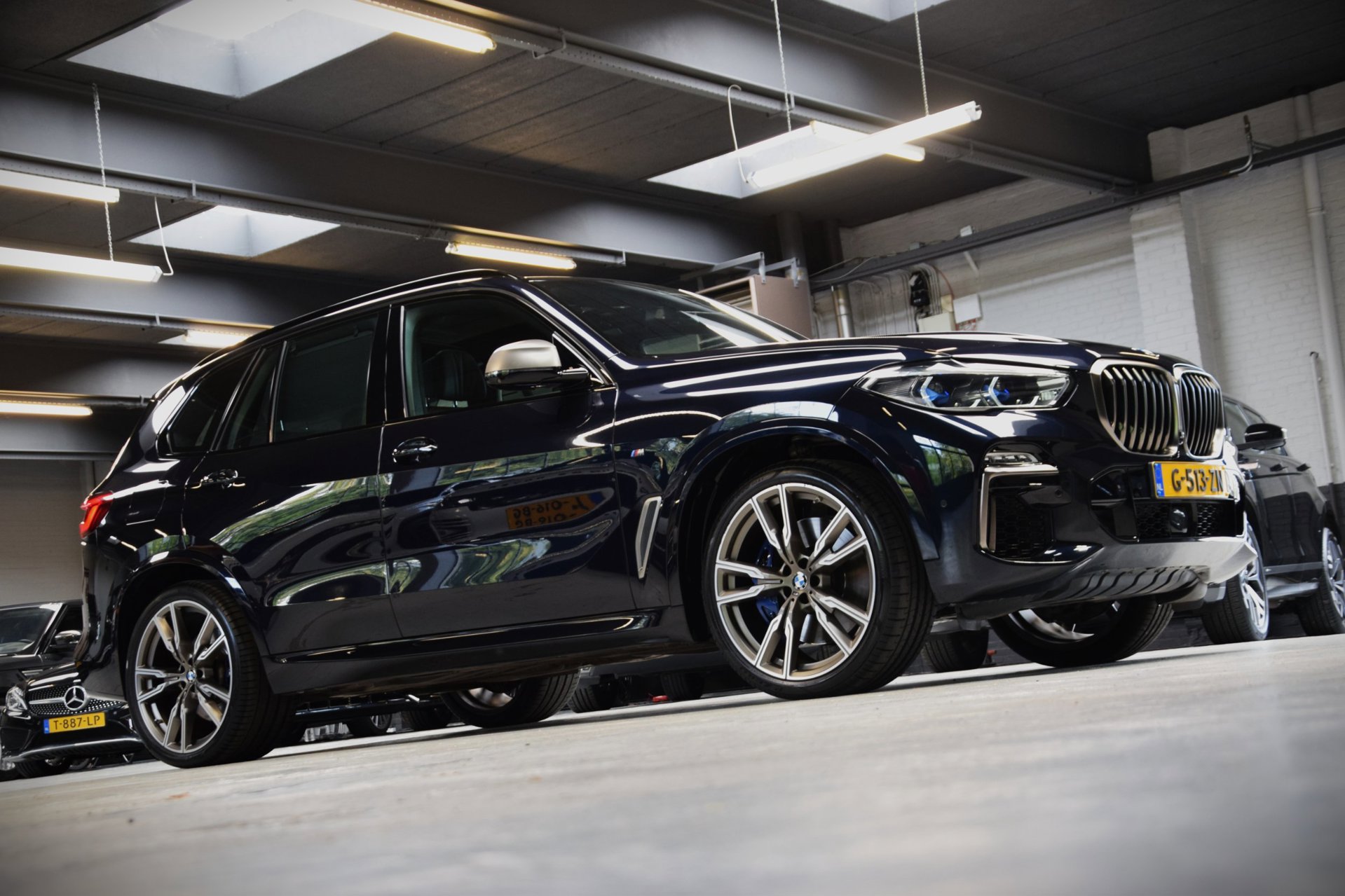 Foto van BMW X5 M50i