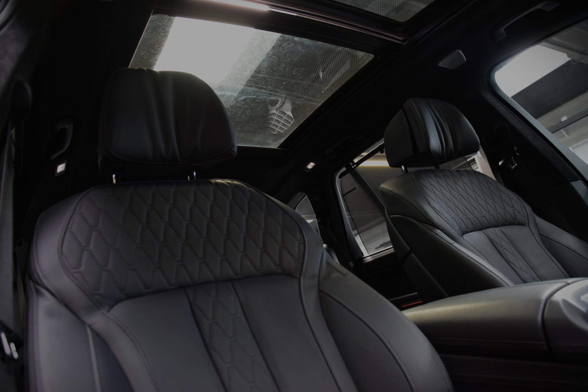Foto van BMW X5 M50i
