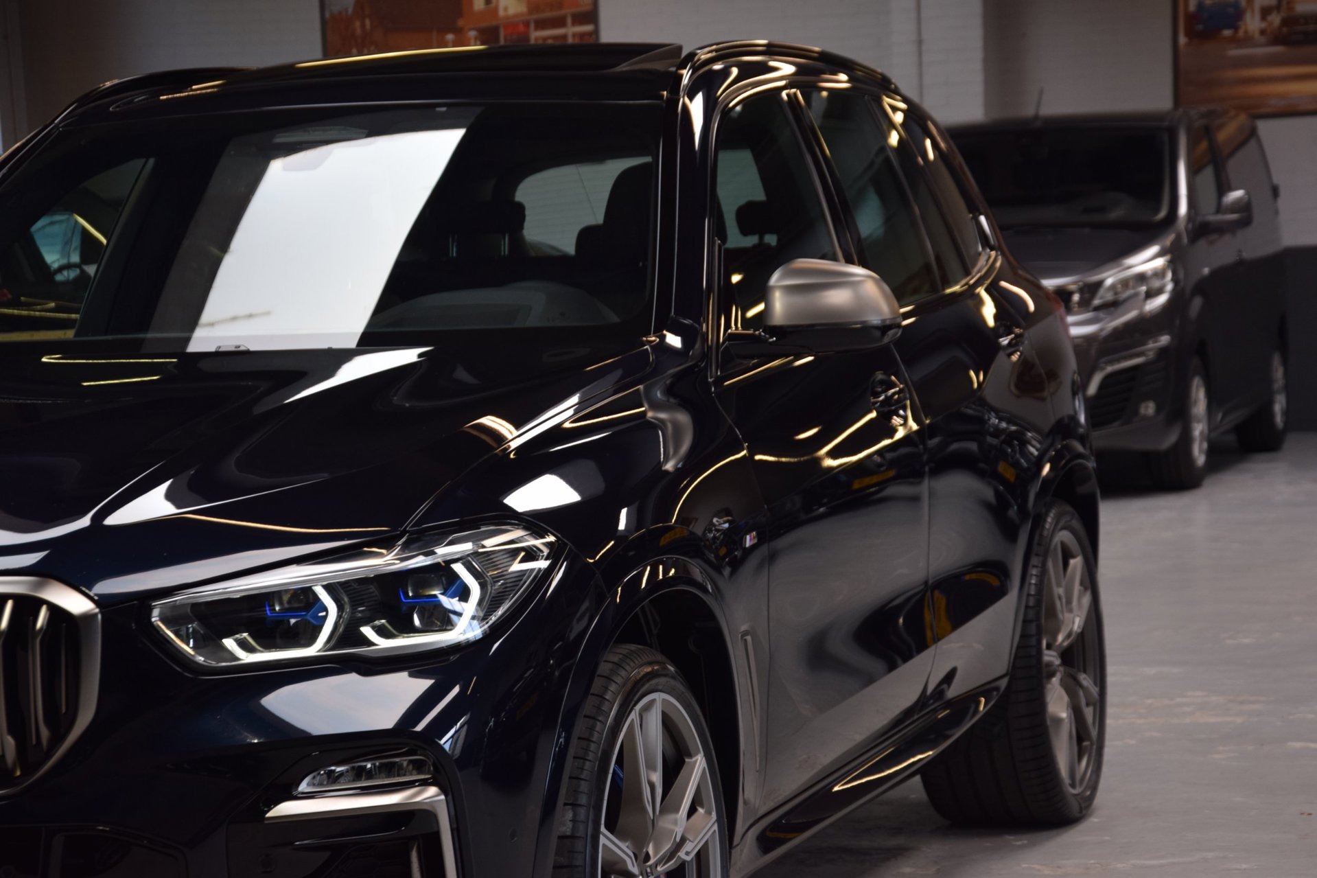 Foto van BMW X5 M50i