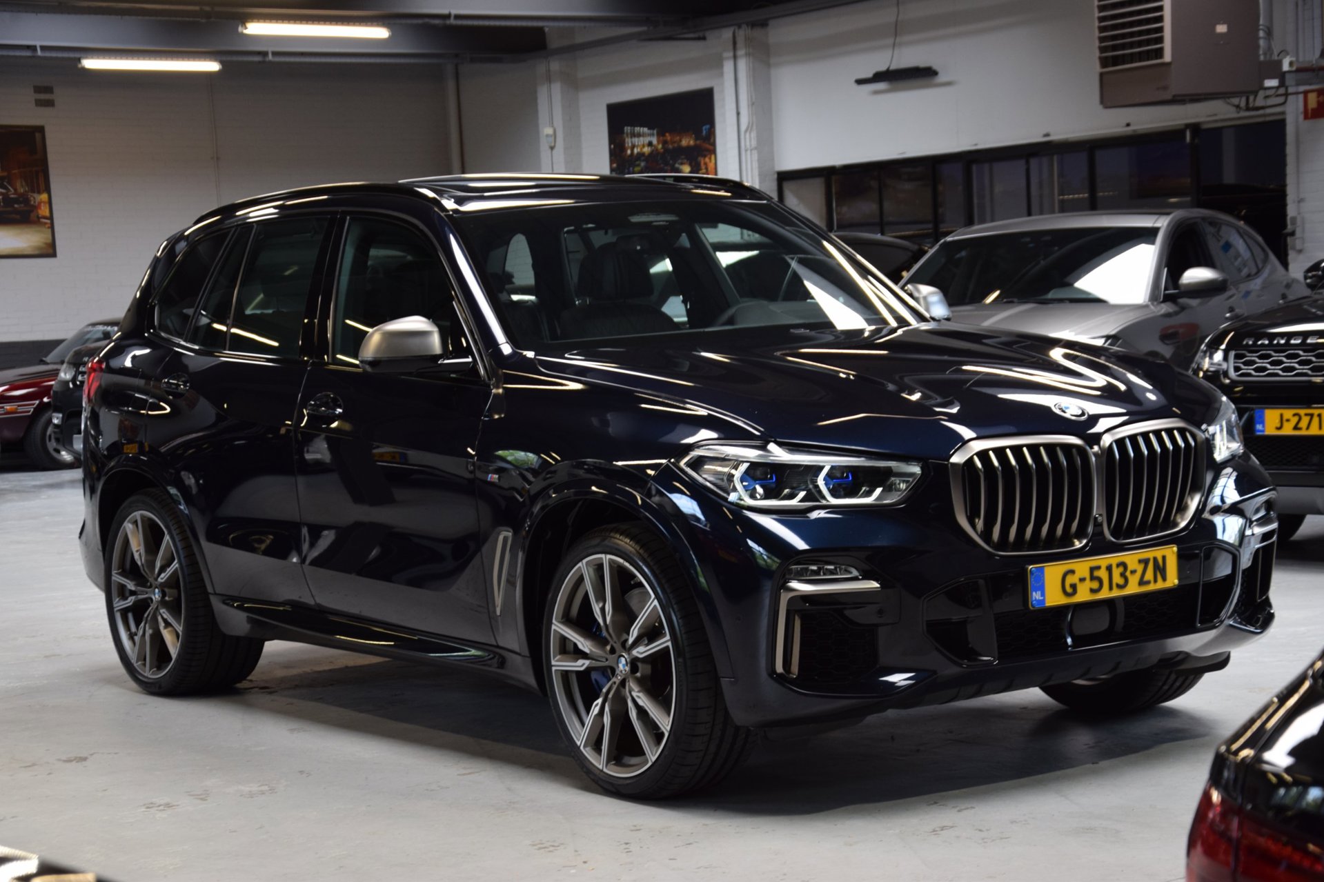 Foto van BMW X5 M50i