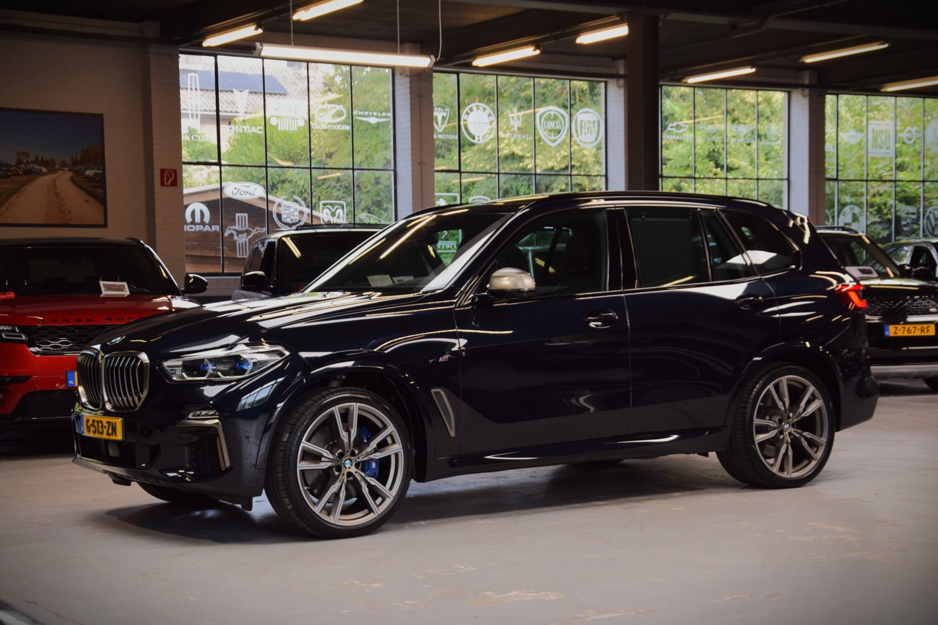 Foto van BMW X5 M50i