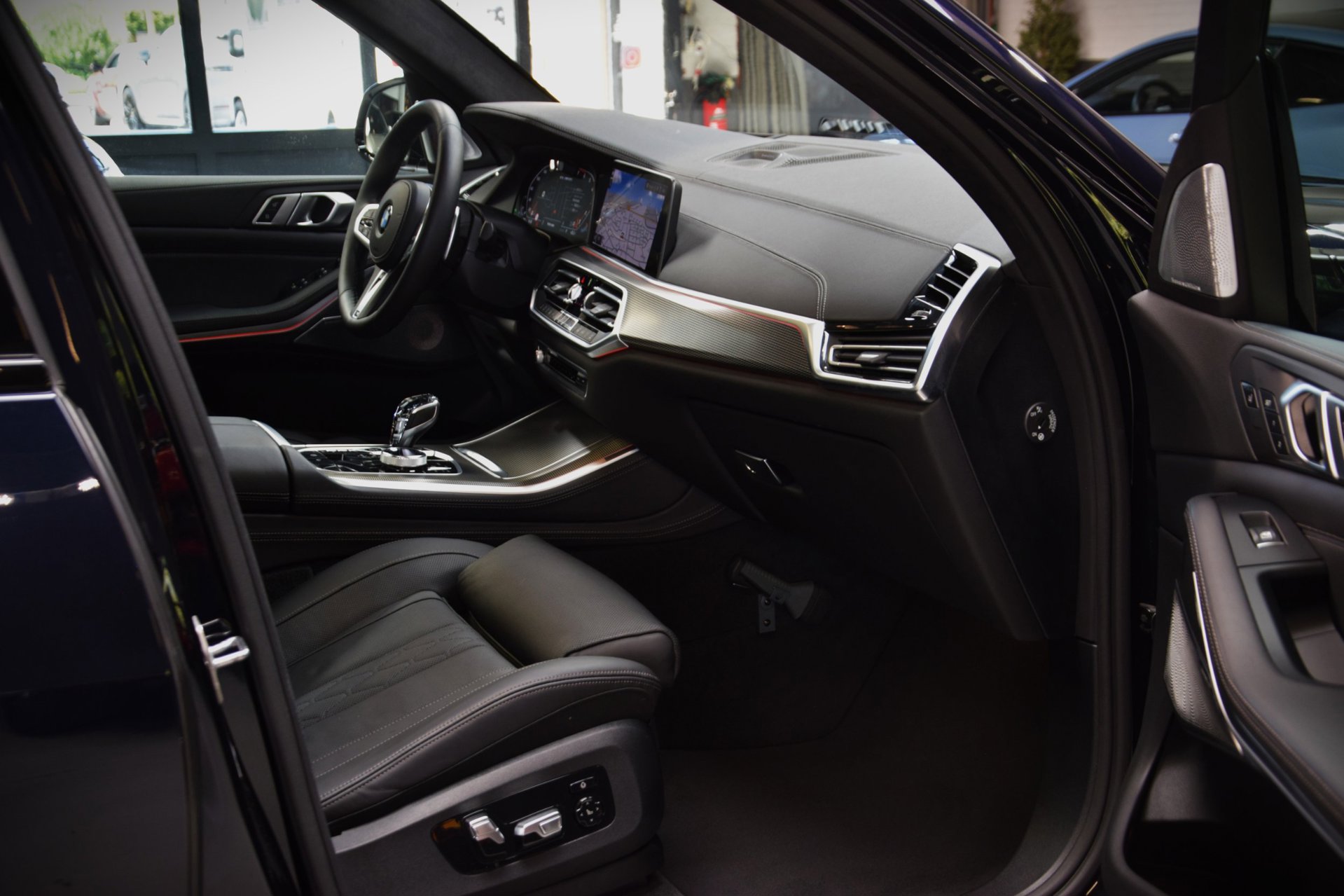 Foto van BMW X5 M50i