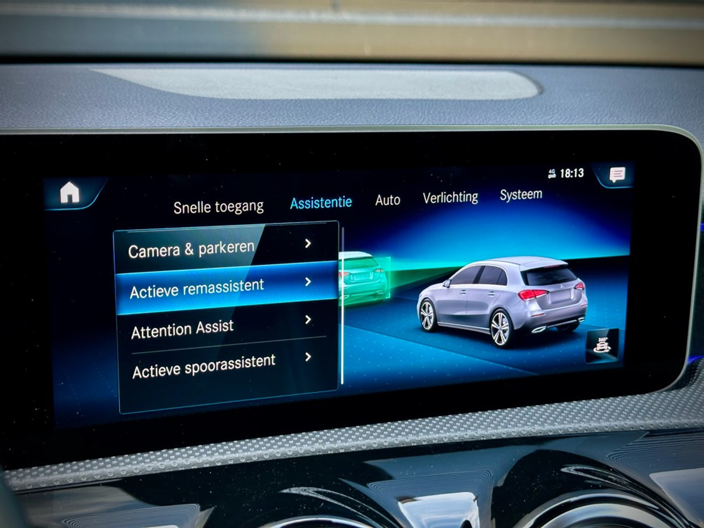 Foto van Mercedes-Benz A 200