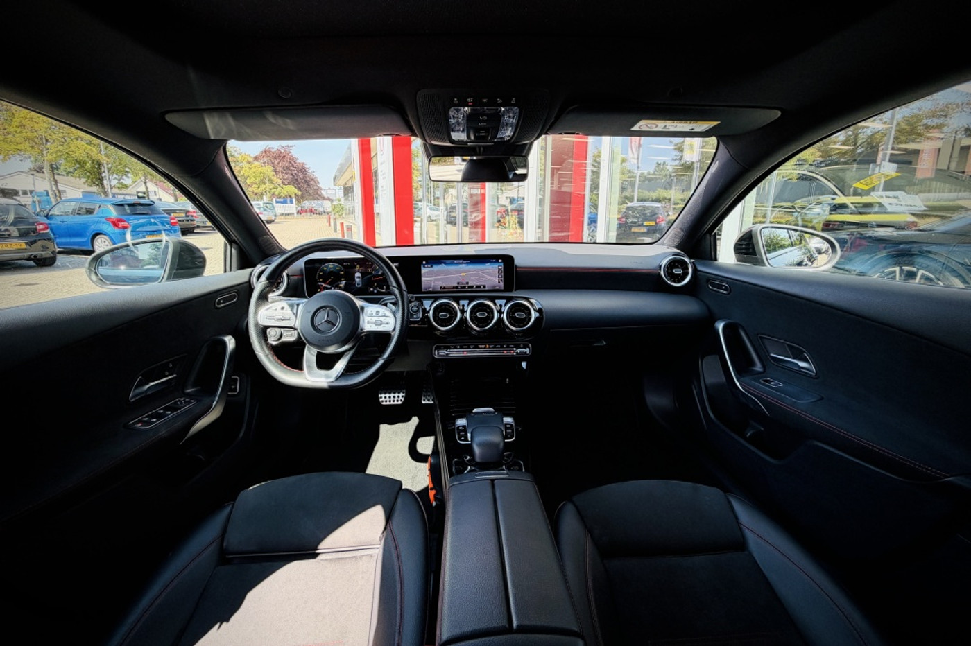 Foto van Mercedes-Benz A 180