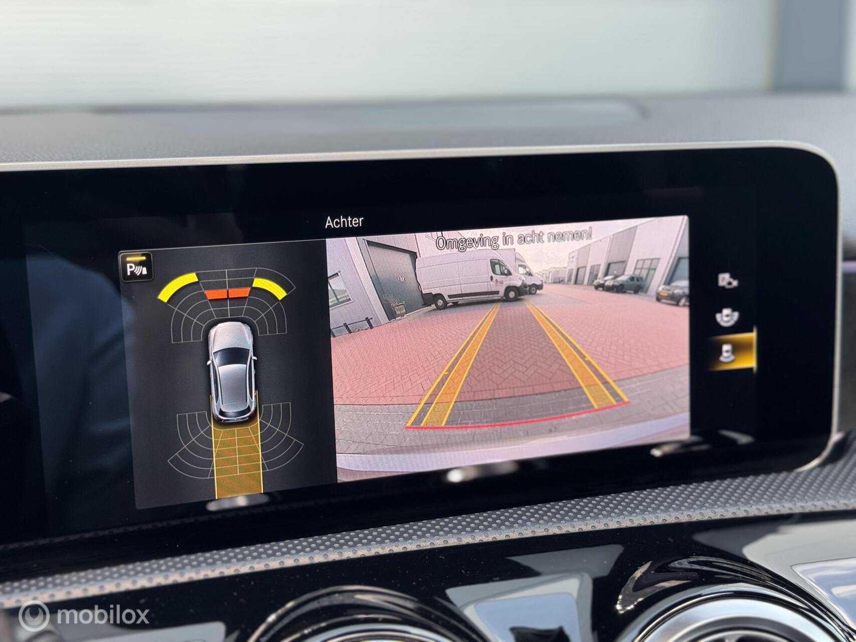 Foto van Mercedes-Benz A 200