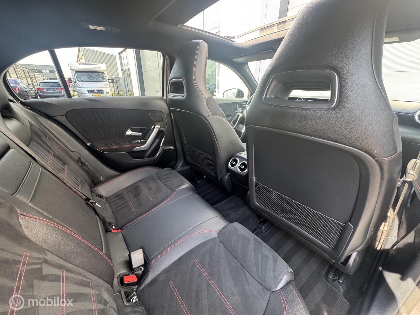 Foto van Mercedes-Benz A 200