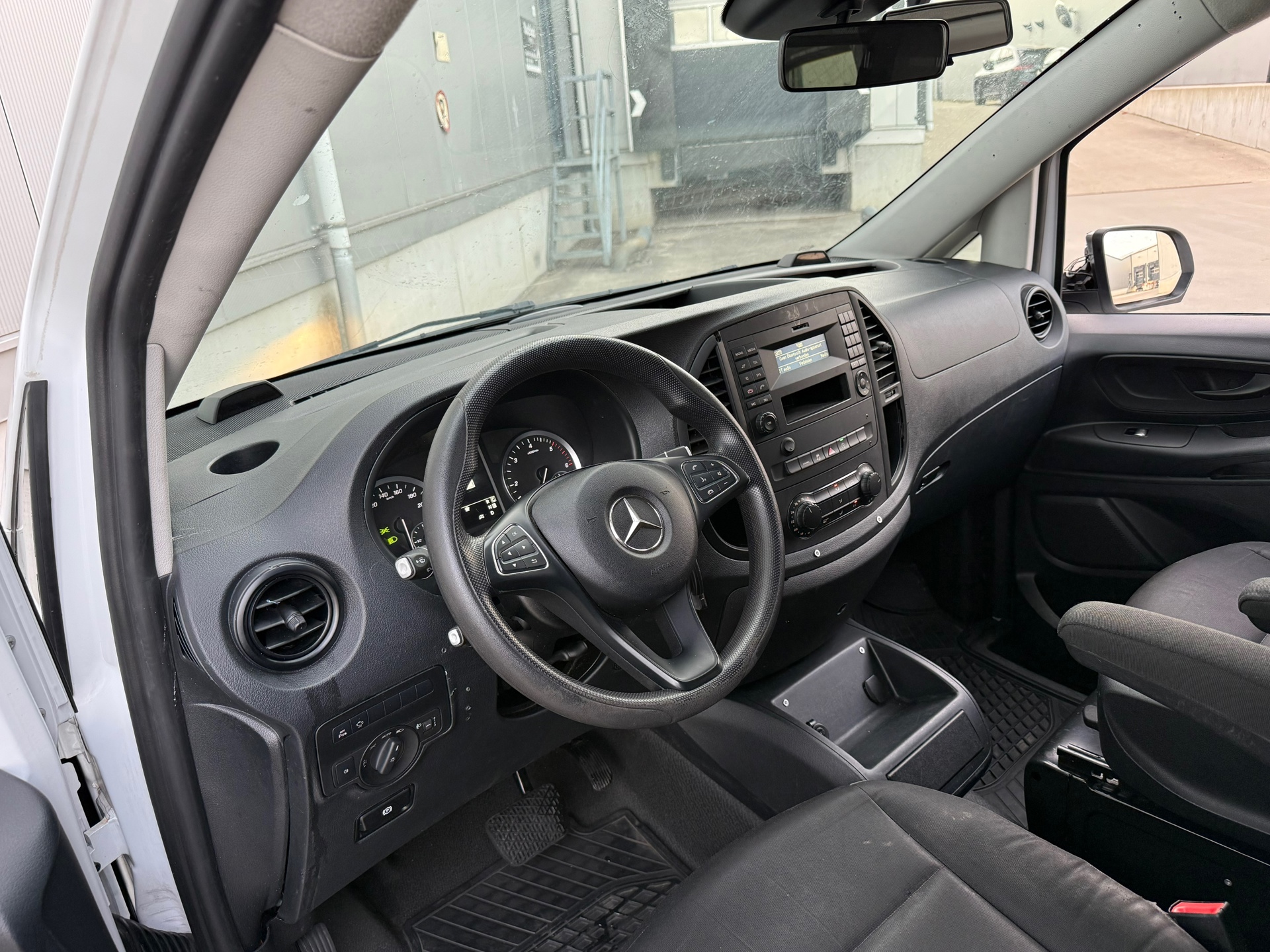 Foto van Mercedes-Benz Vito Tourer