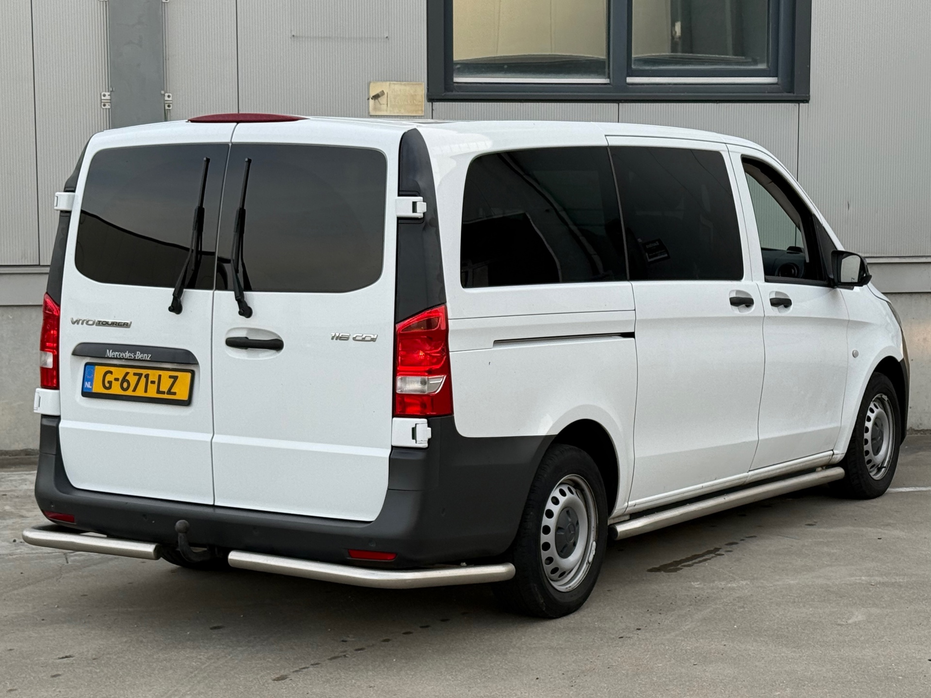 Foto van Mercedes-Benz Vito Tourer