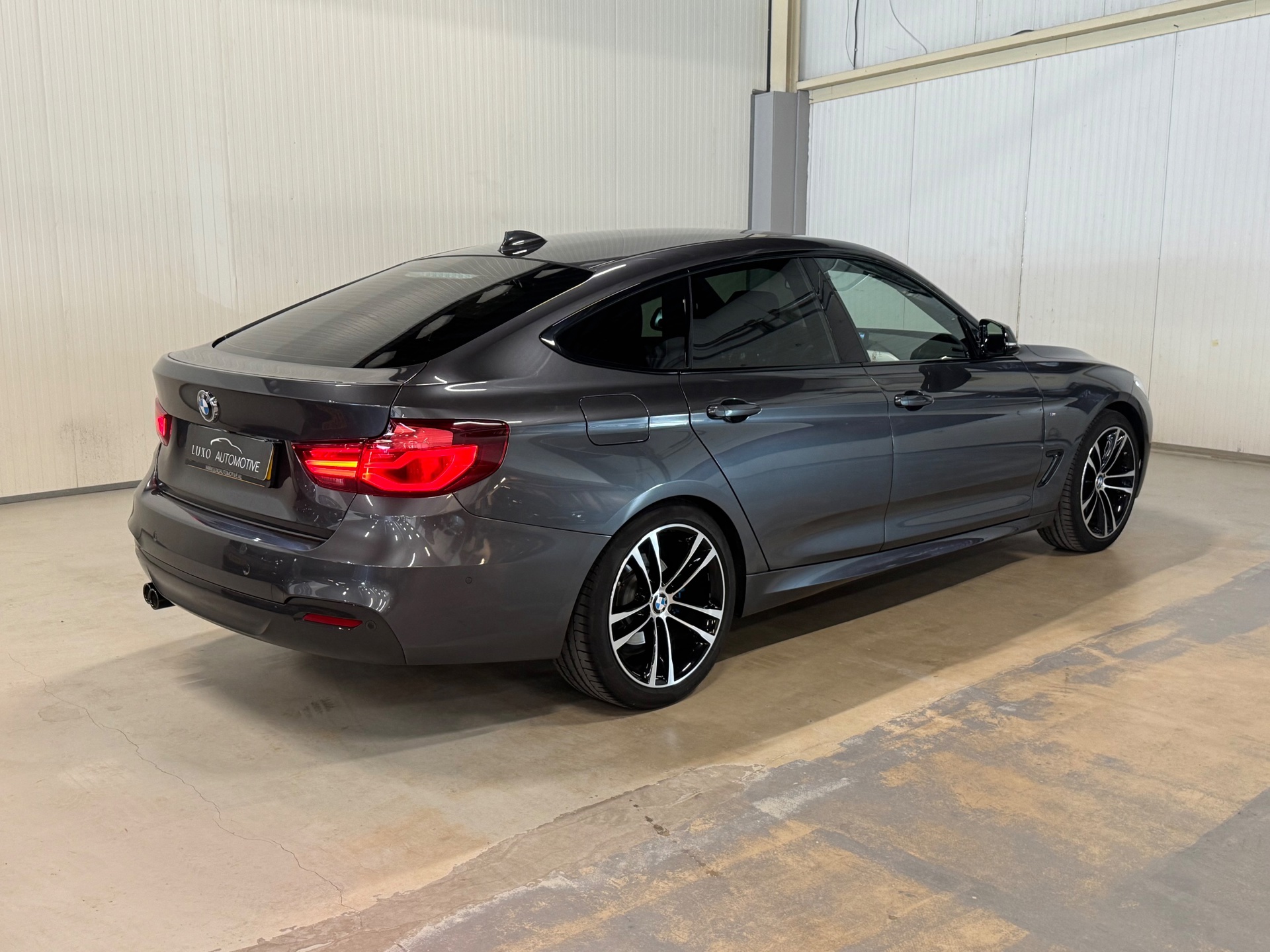 Foto van BMW 320i