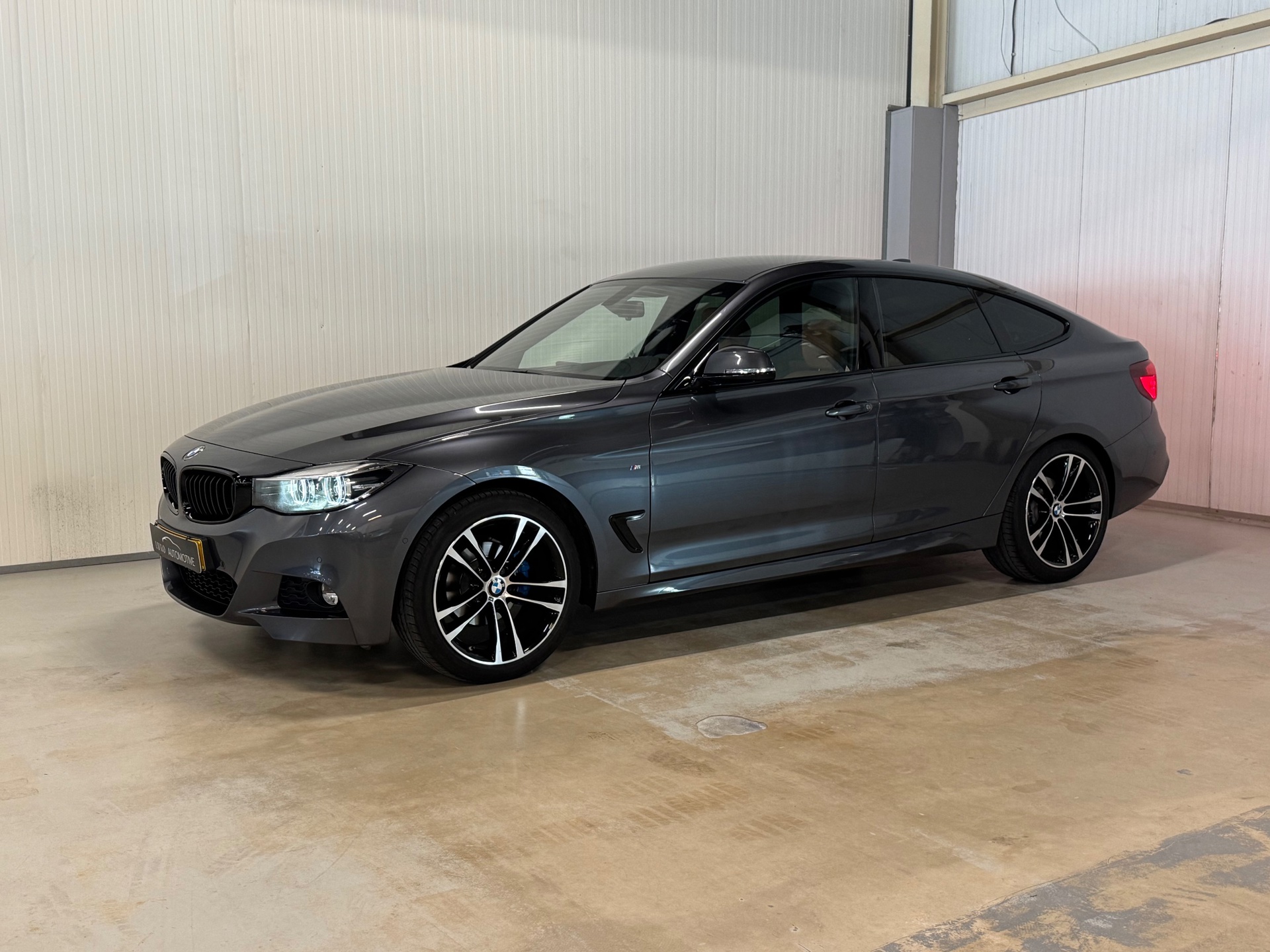 Foto van BMW 320i