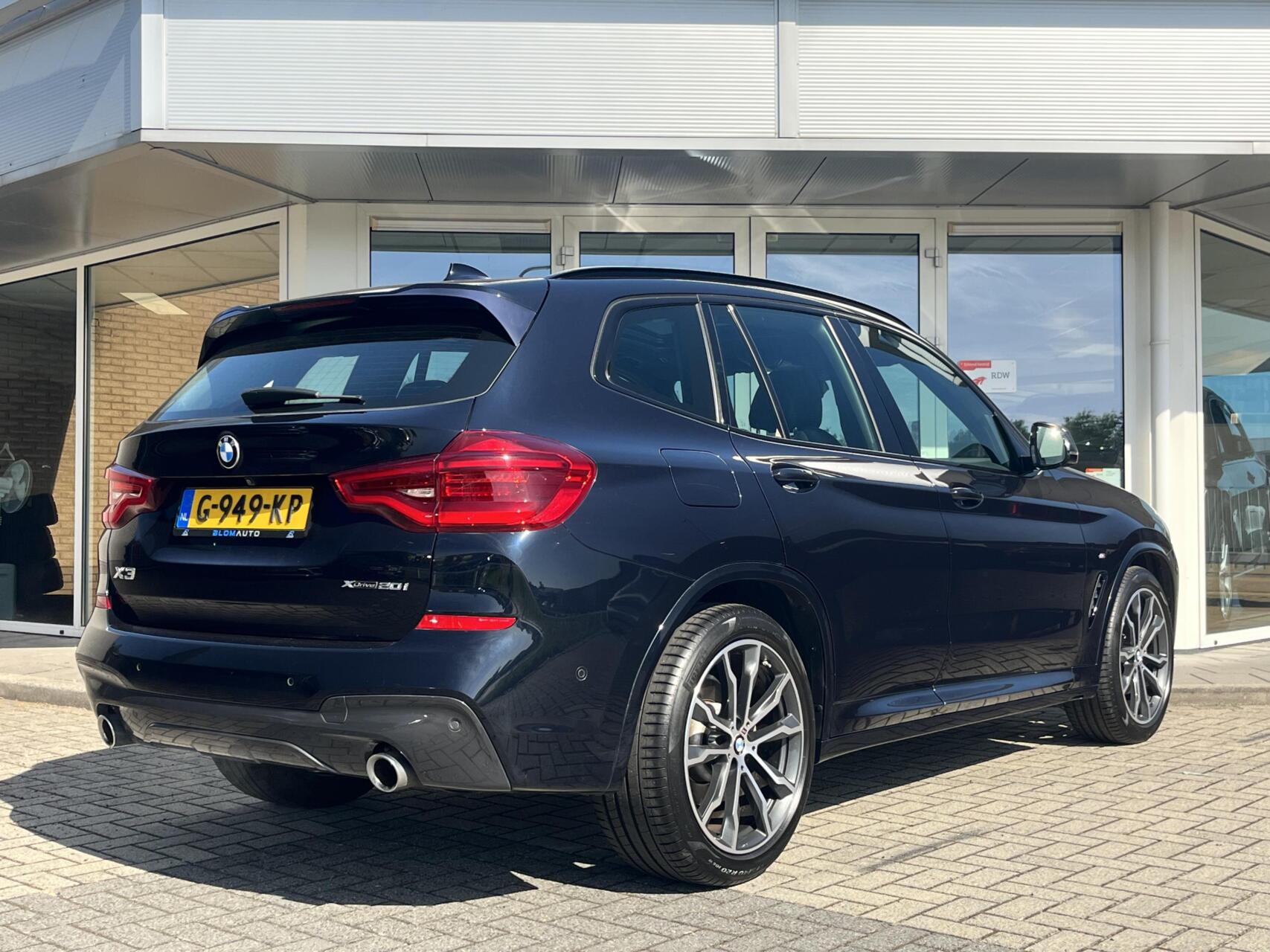 Foto van BMW X3 Xdrive20i