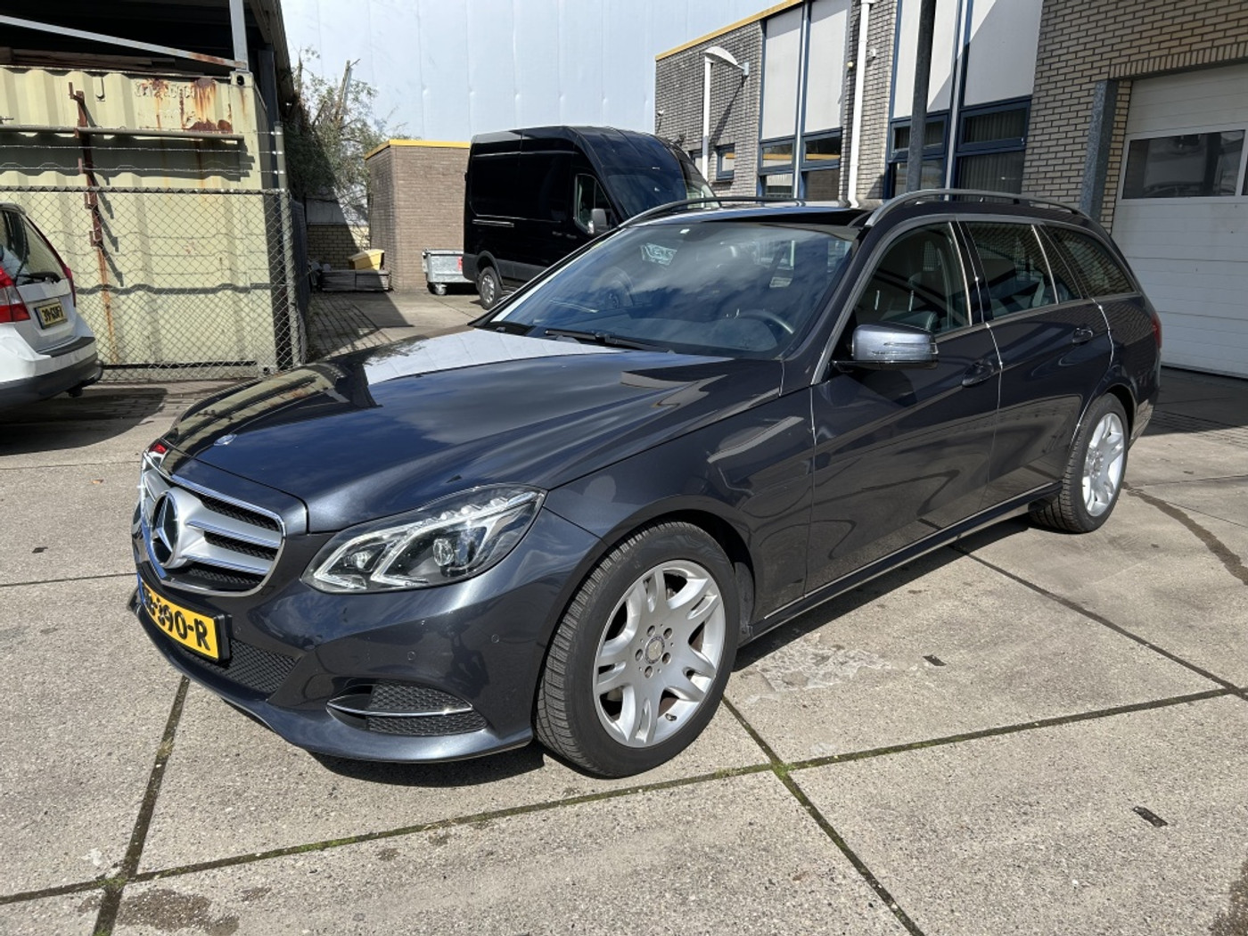 Foto van Mercedes-Benz E 300 Bluetec Hybrid
