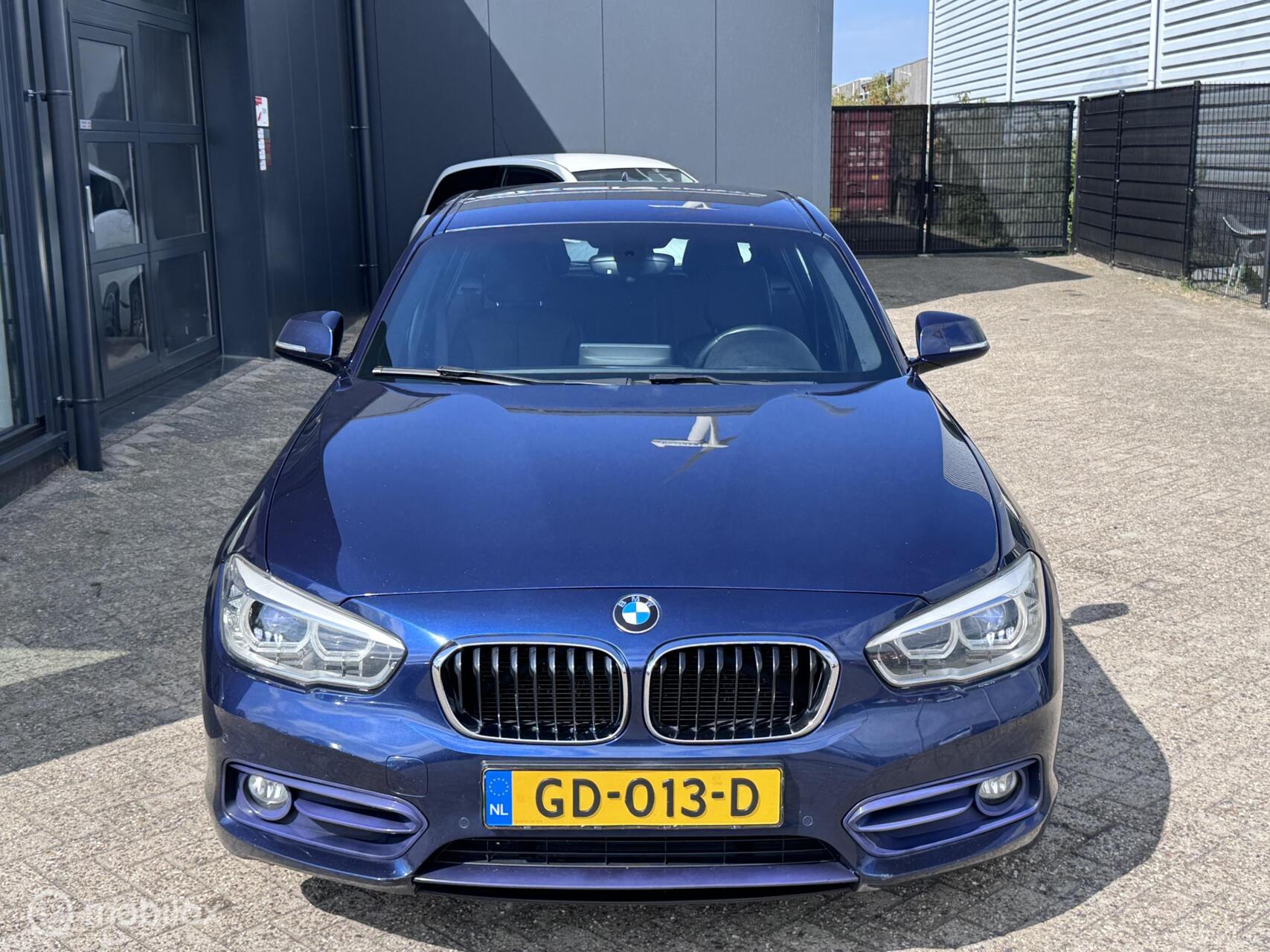 Foto van BMW 116d Efficient Dynamics