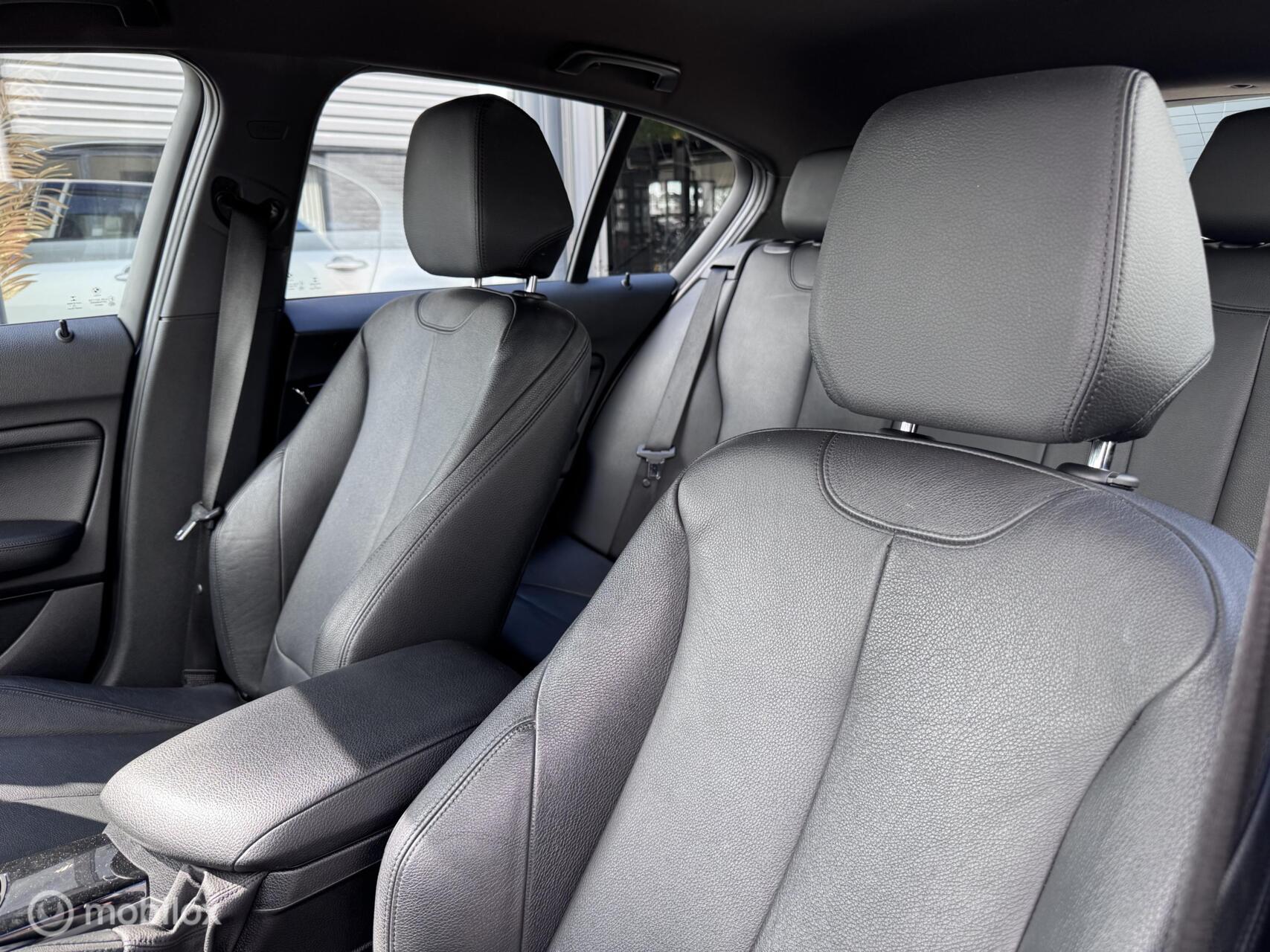 Foto van BMW 116d Efficient Dynamics