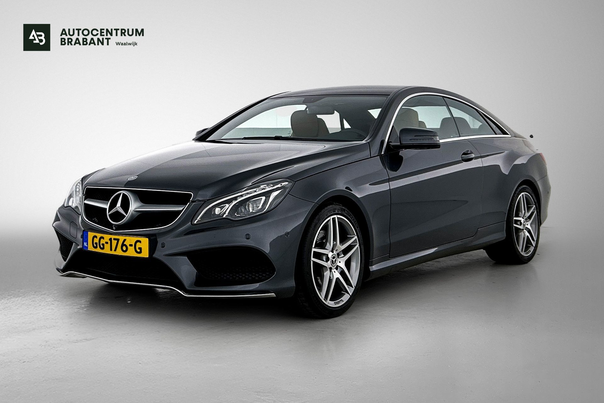 Mercedes-Benz E 200 200 Prestige / AMG Pakket / Camera 2015 - voorkant