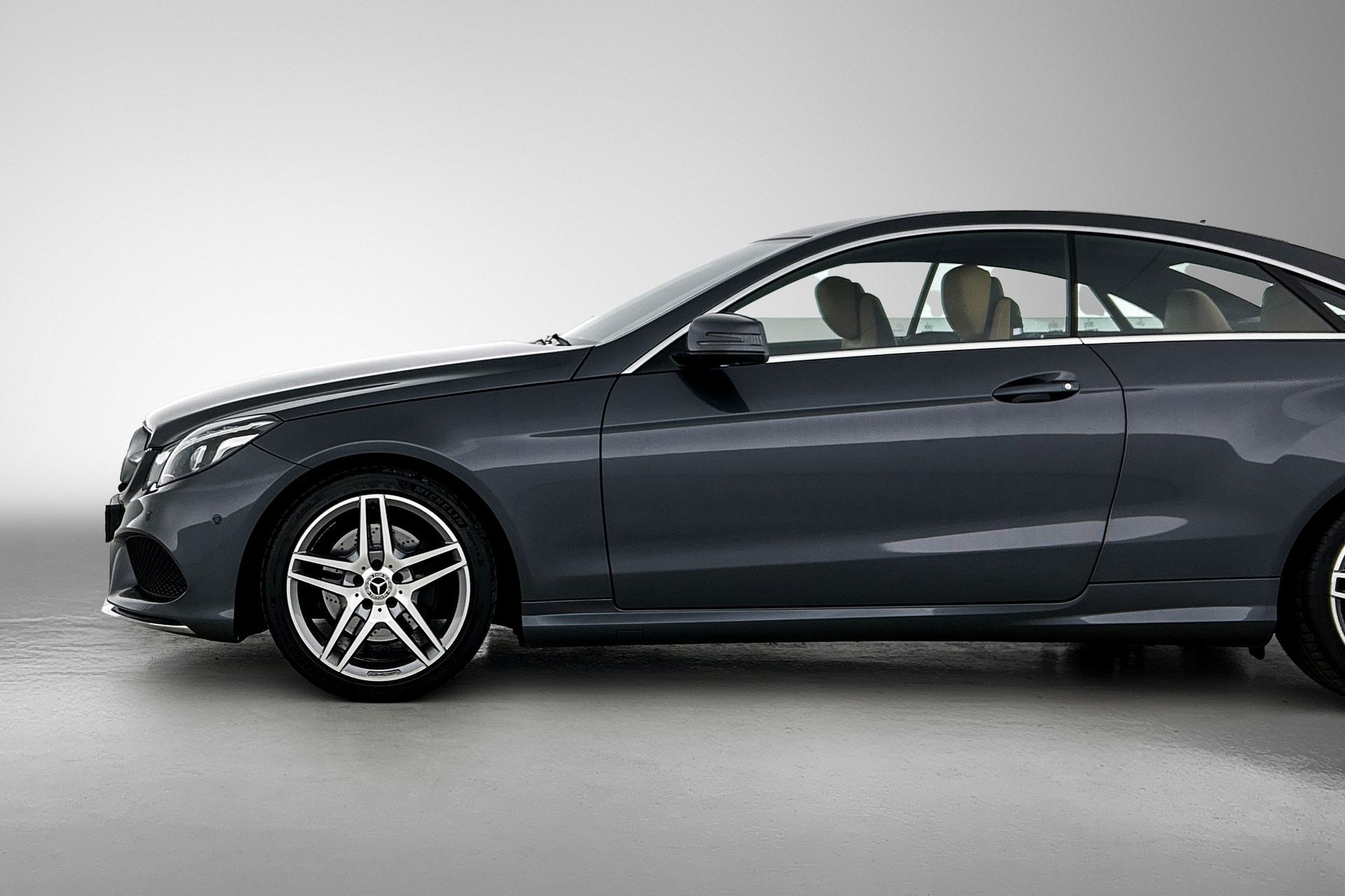 Foto van Mercedes-Benz E 200