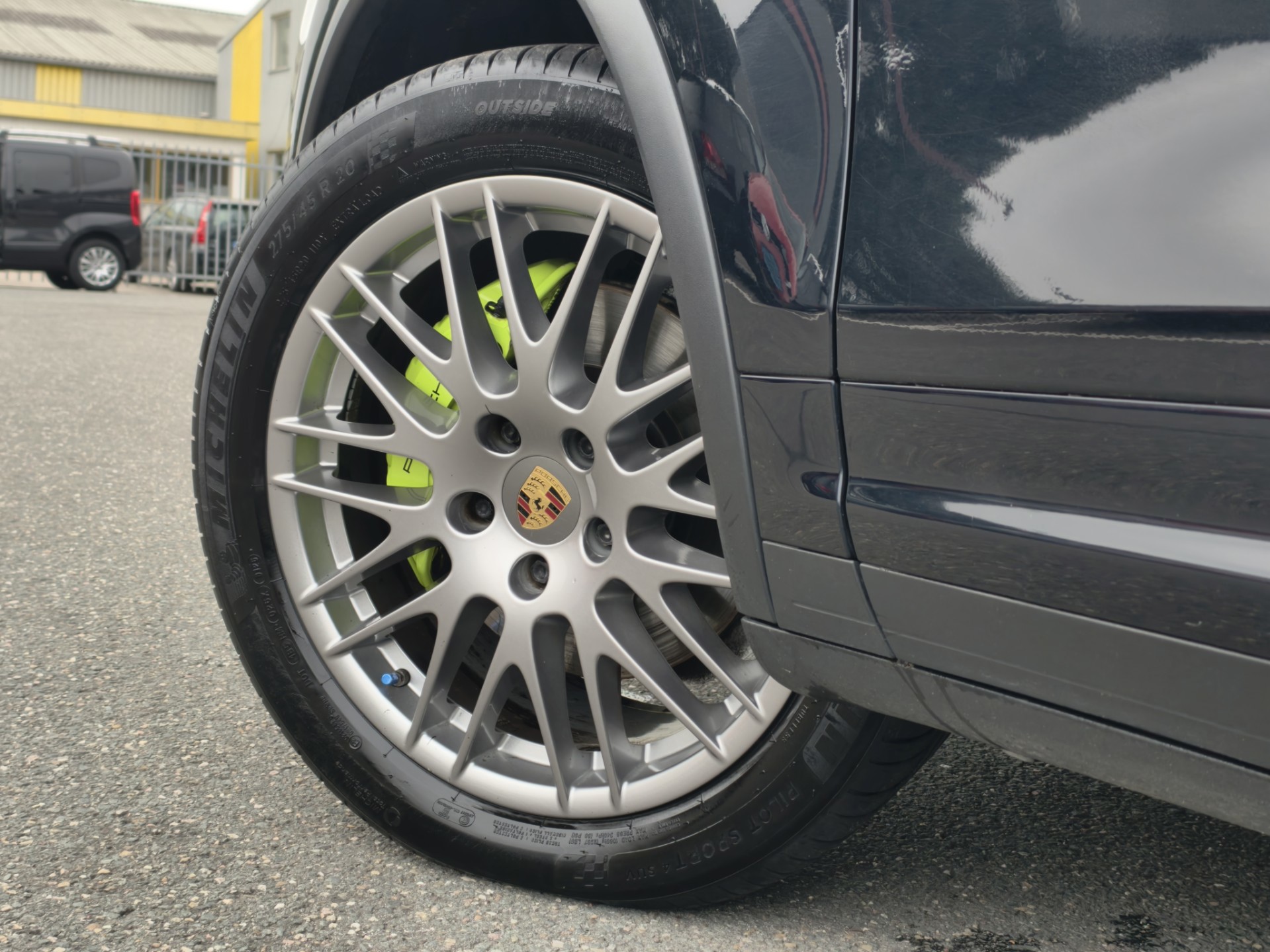 Foto van Porsche Cayenne S E-hybrid
