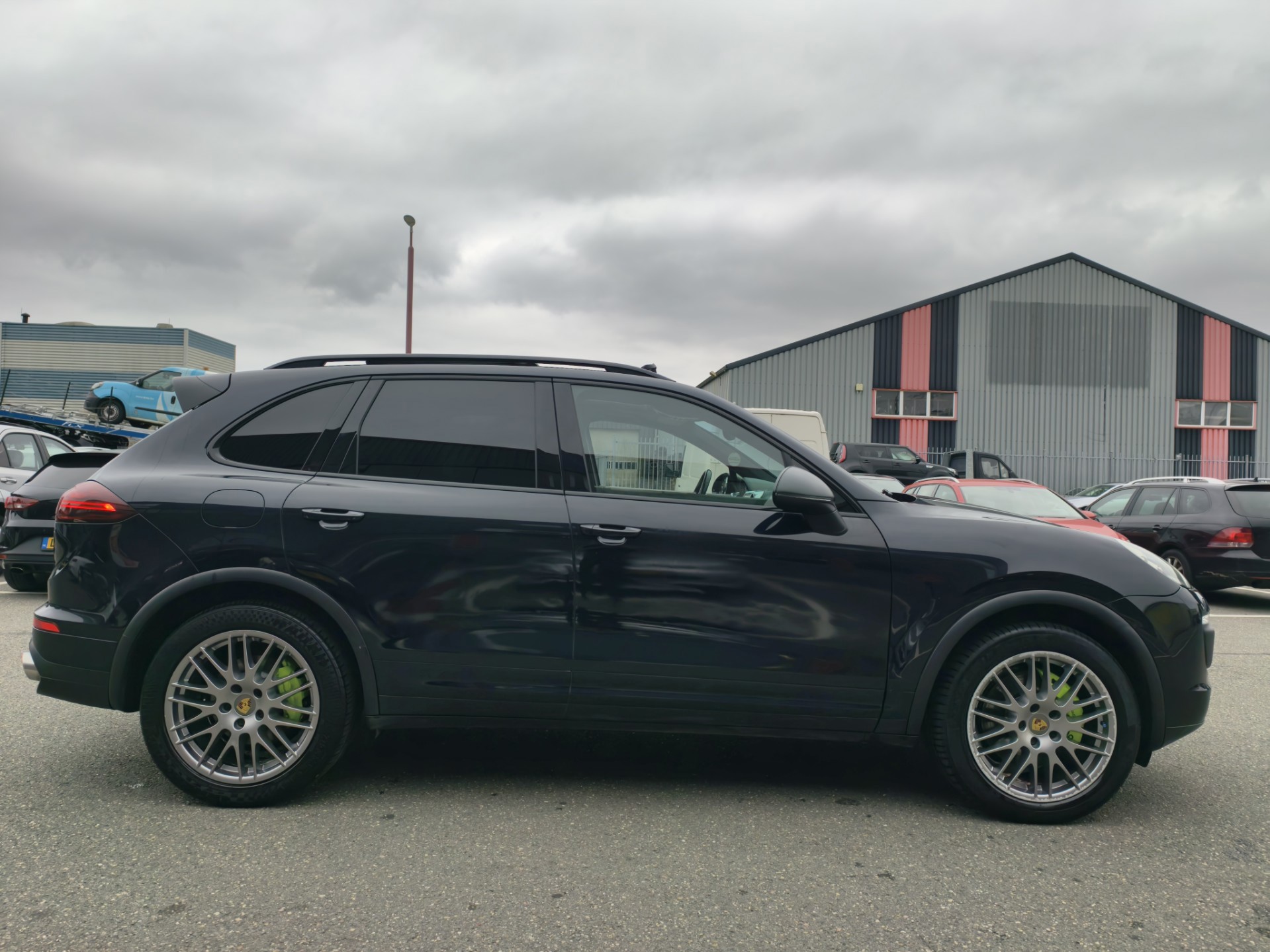 Foto van Porsche Cayenne S E-hybrid