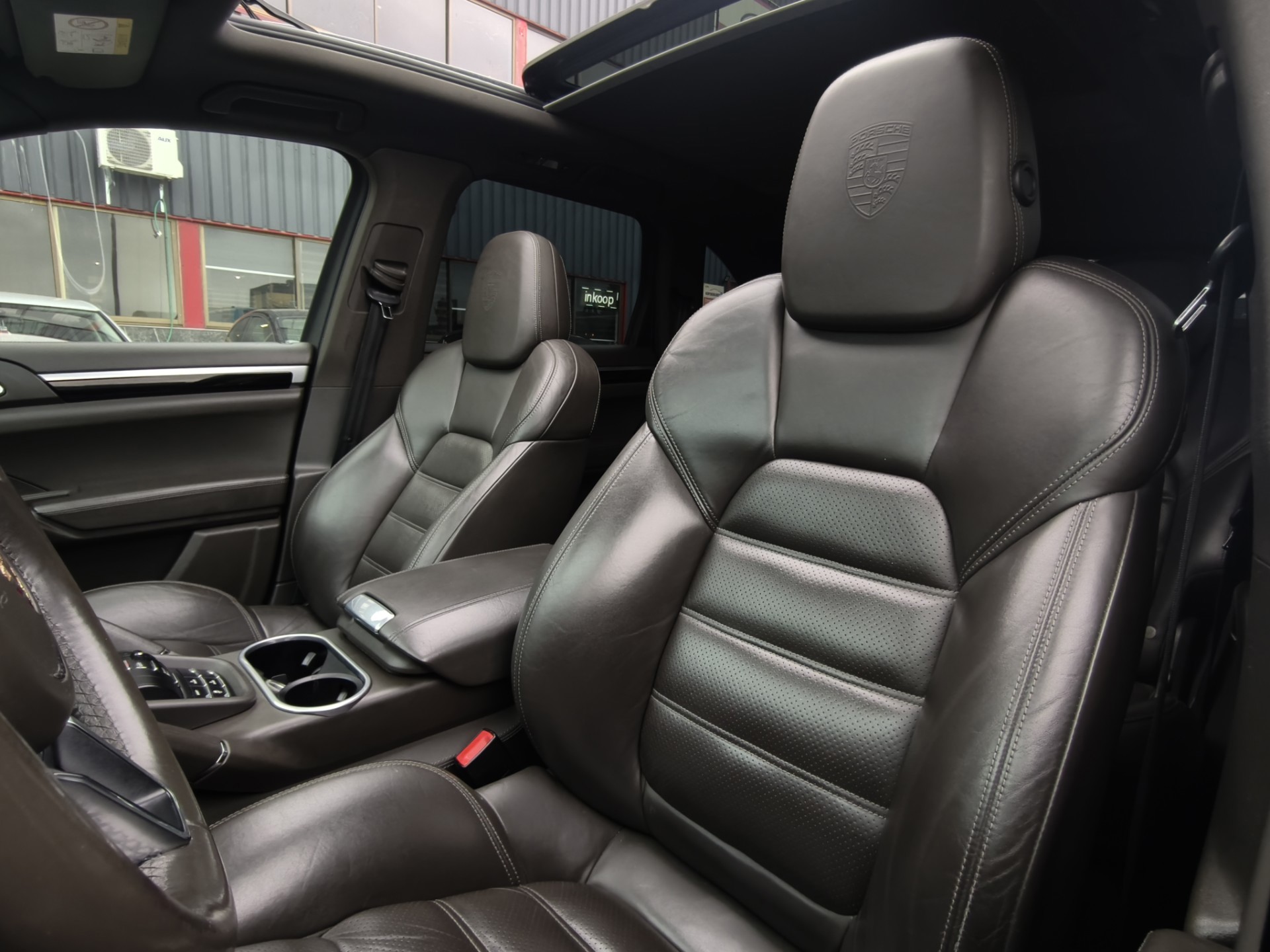 Foto van Porsche Cayenne S E-hybrid