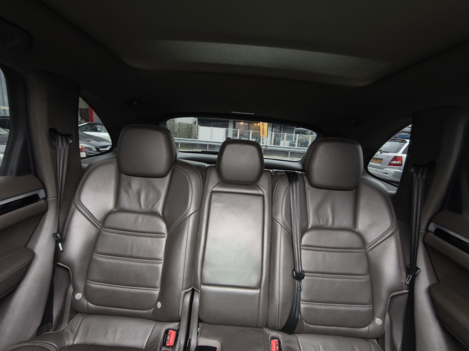 Foto van Porsche Cayenne S E-hybrid