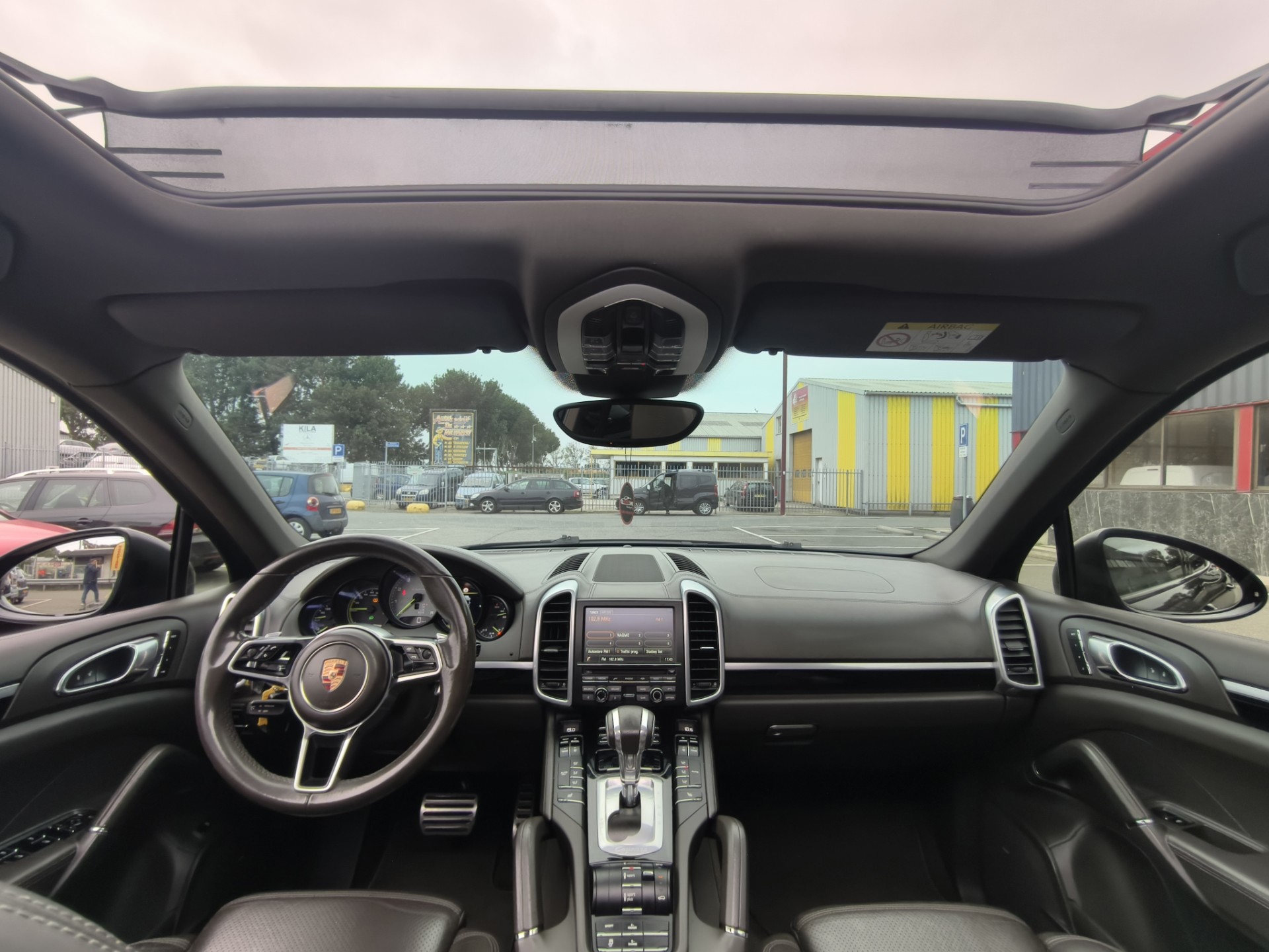 Foto van Porsche Cayenne S E-hybrid