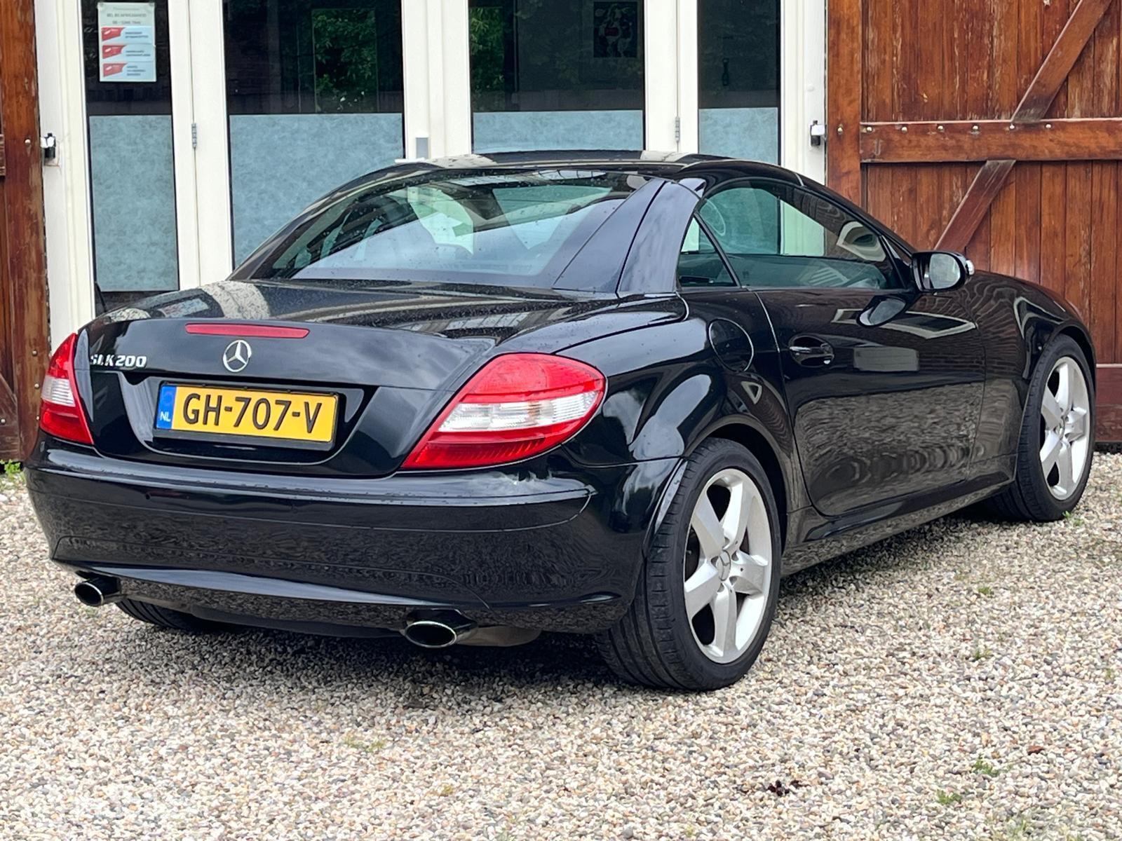 Foto van Mercedes-Benz SLK 200 Kompressor