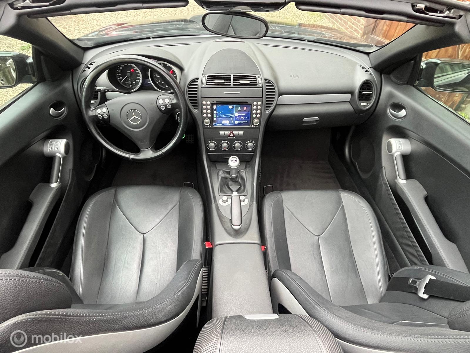 Foto van Mercedes-Benz SLK 200 Kompressor