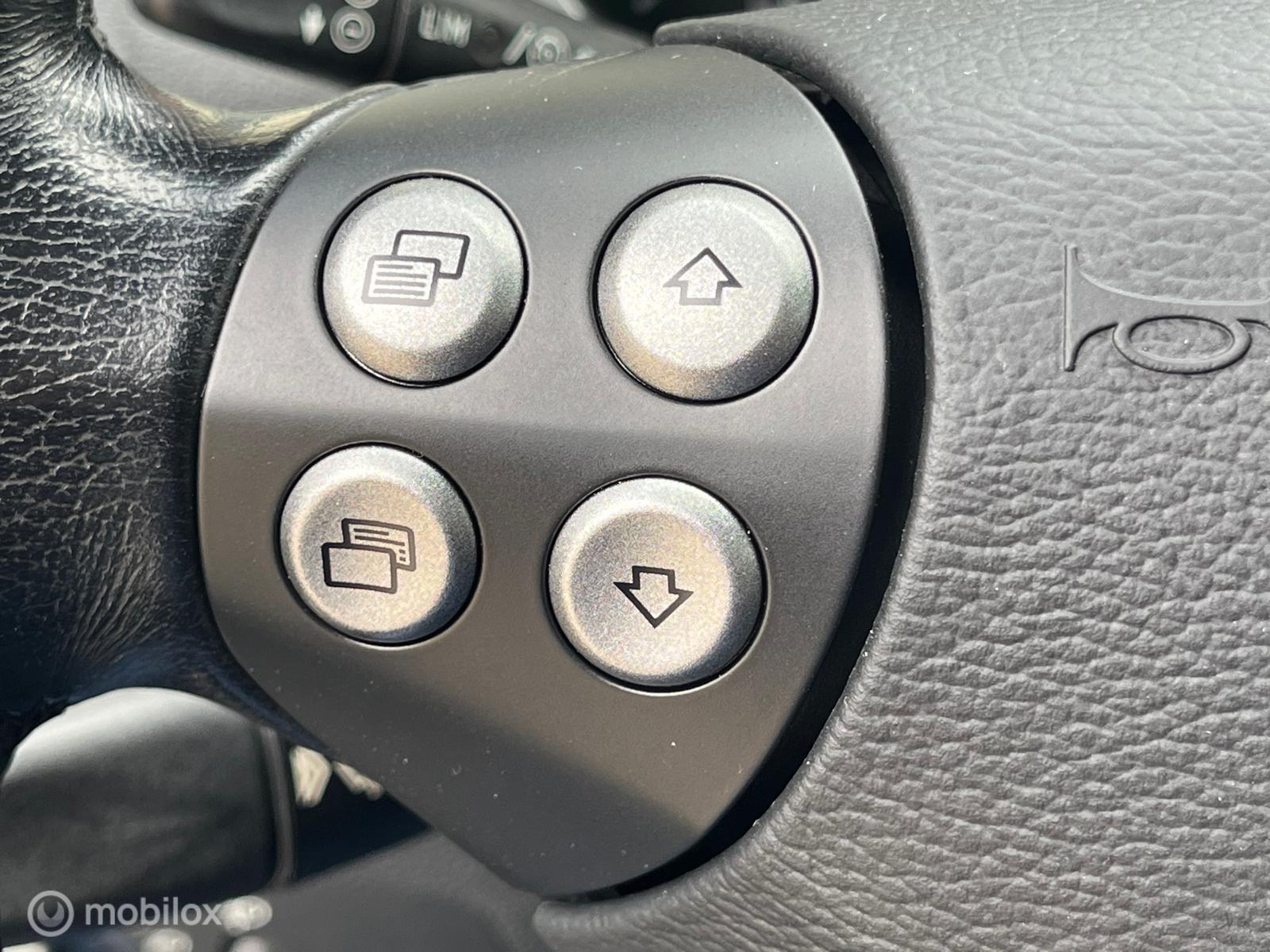 Foto van Mercedes-Benz SLK 200 Kompressor