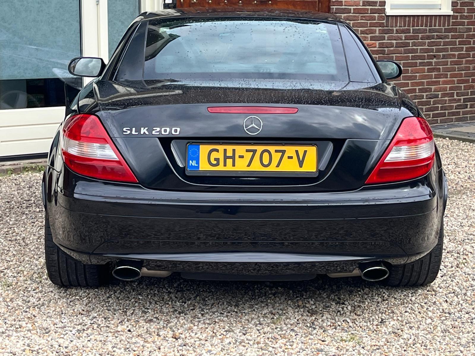 Foto van Mercedes-Benz SLK 200 Kompressor