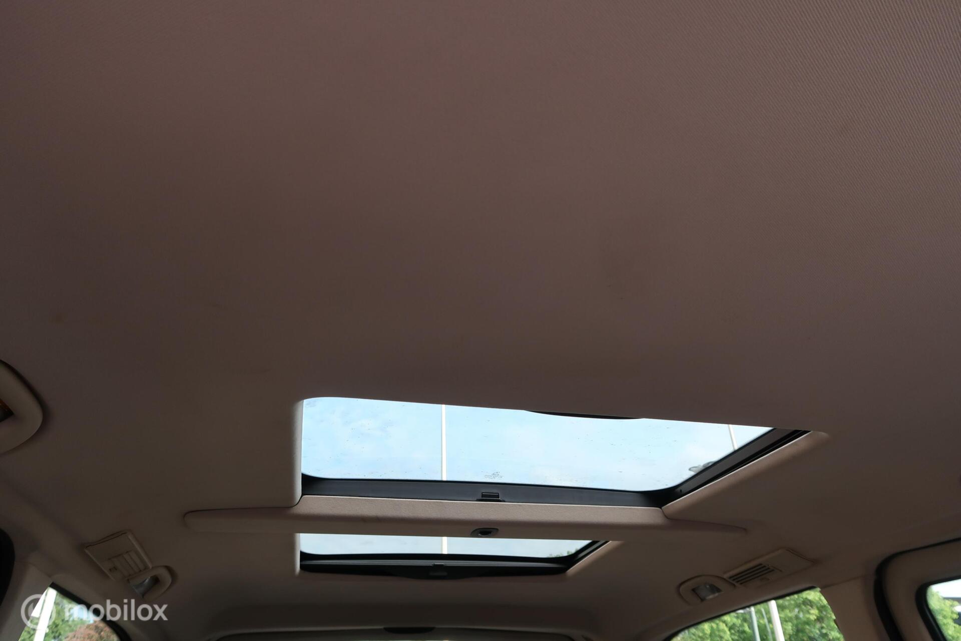 Foto van Mercedes-Benz Viano