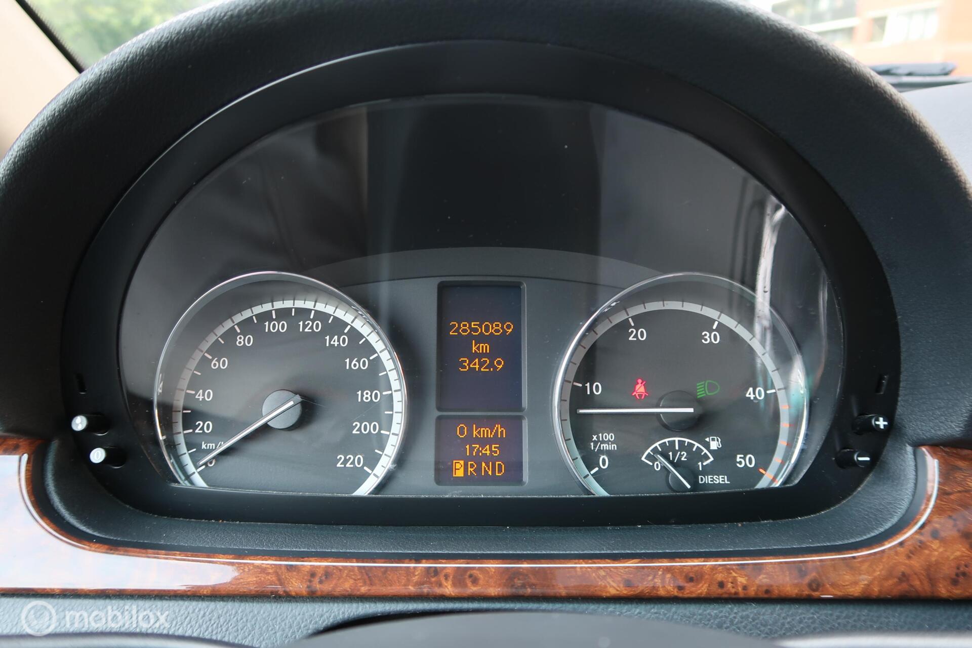 Foto van Mercedes-Benz Viano