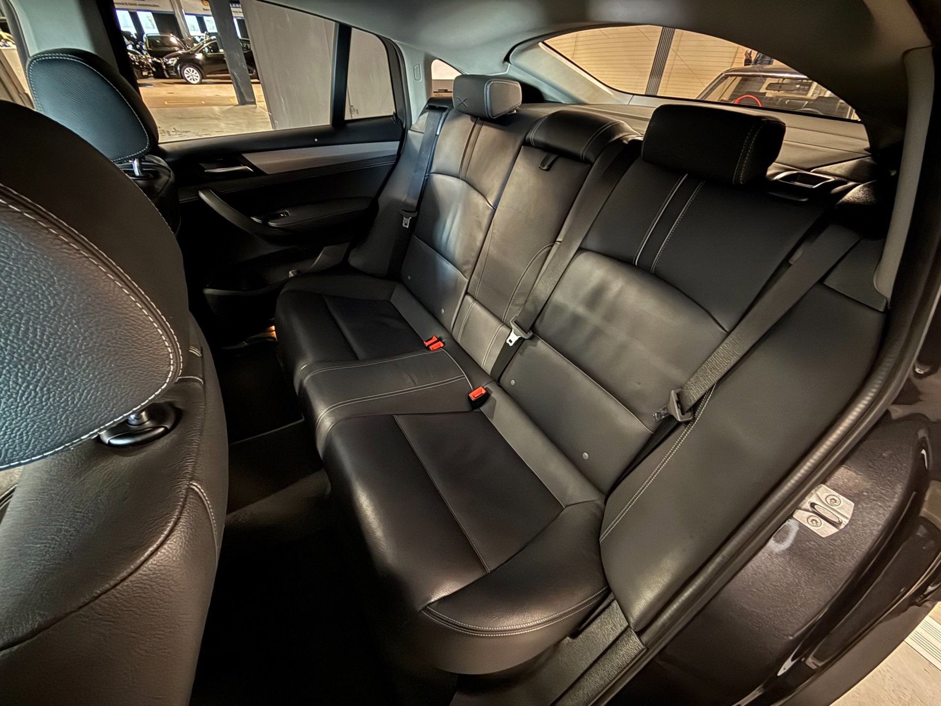 Foto van BMW X4 Xdrive20i