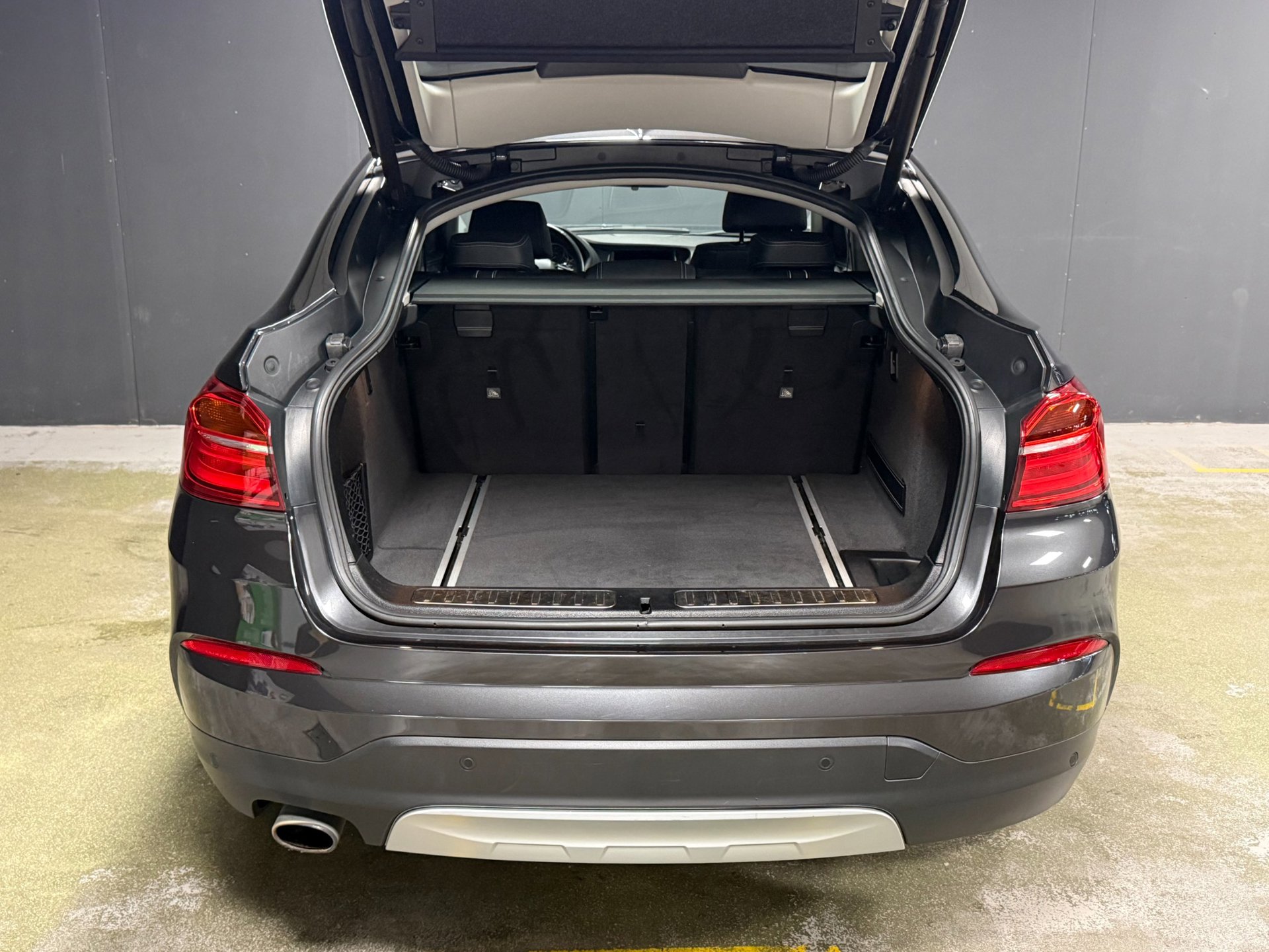 Foto van BMW X4 Xdrive20i