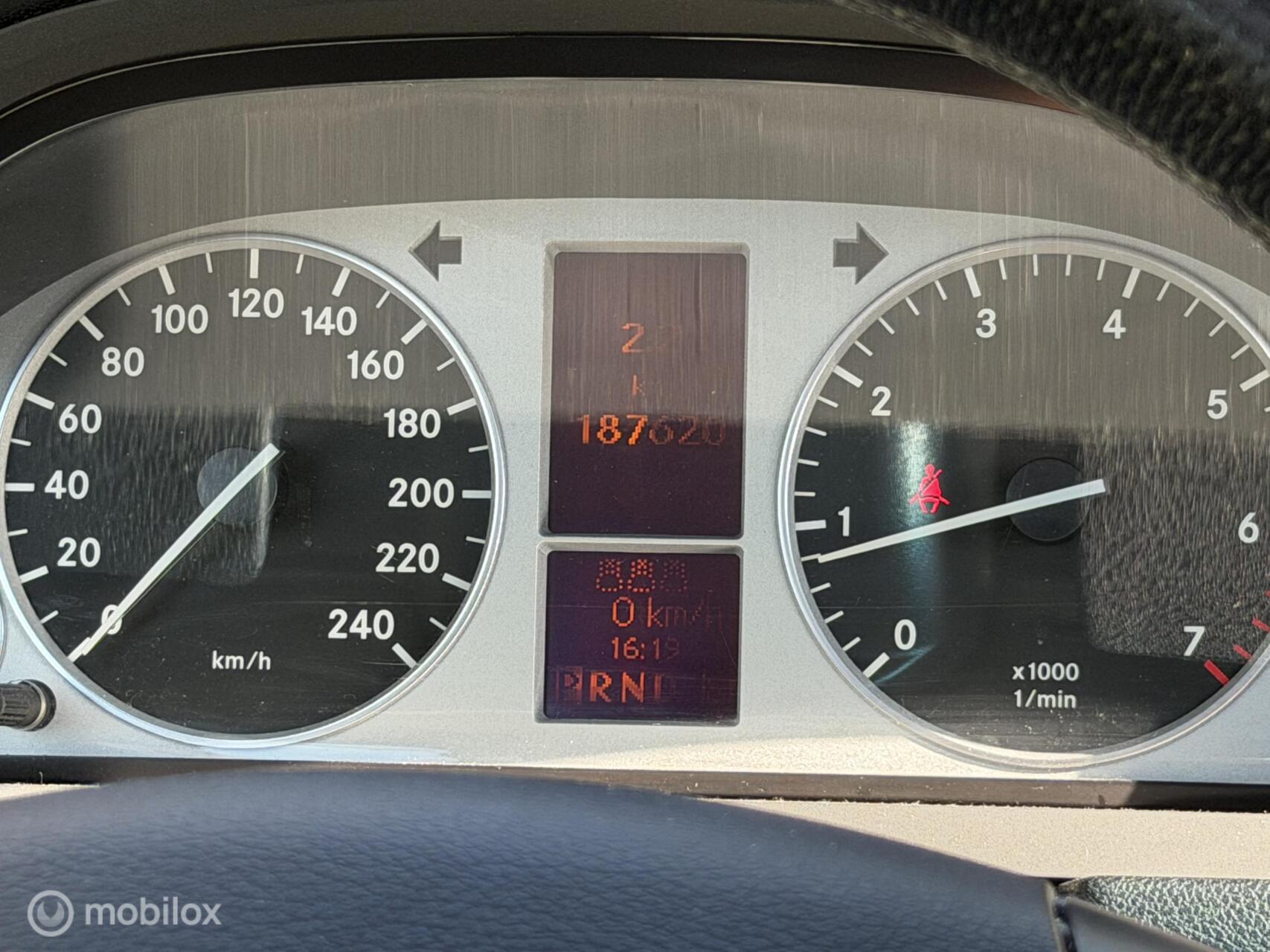 Foto van Mercedes-Benz B 200