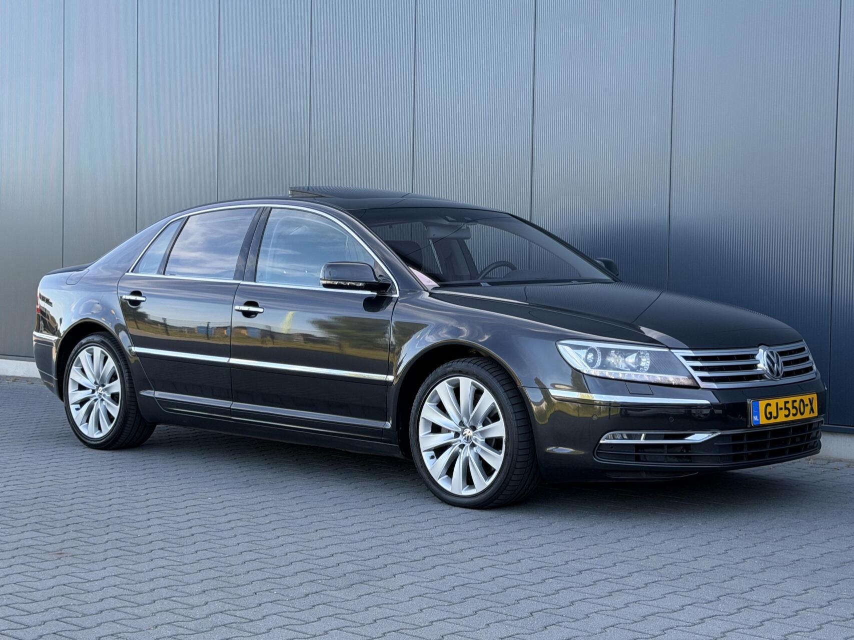 Foto van Volkswagen Phaeton