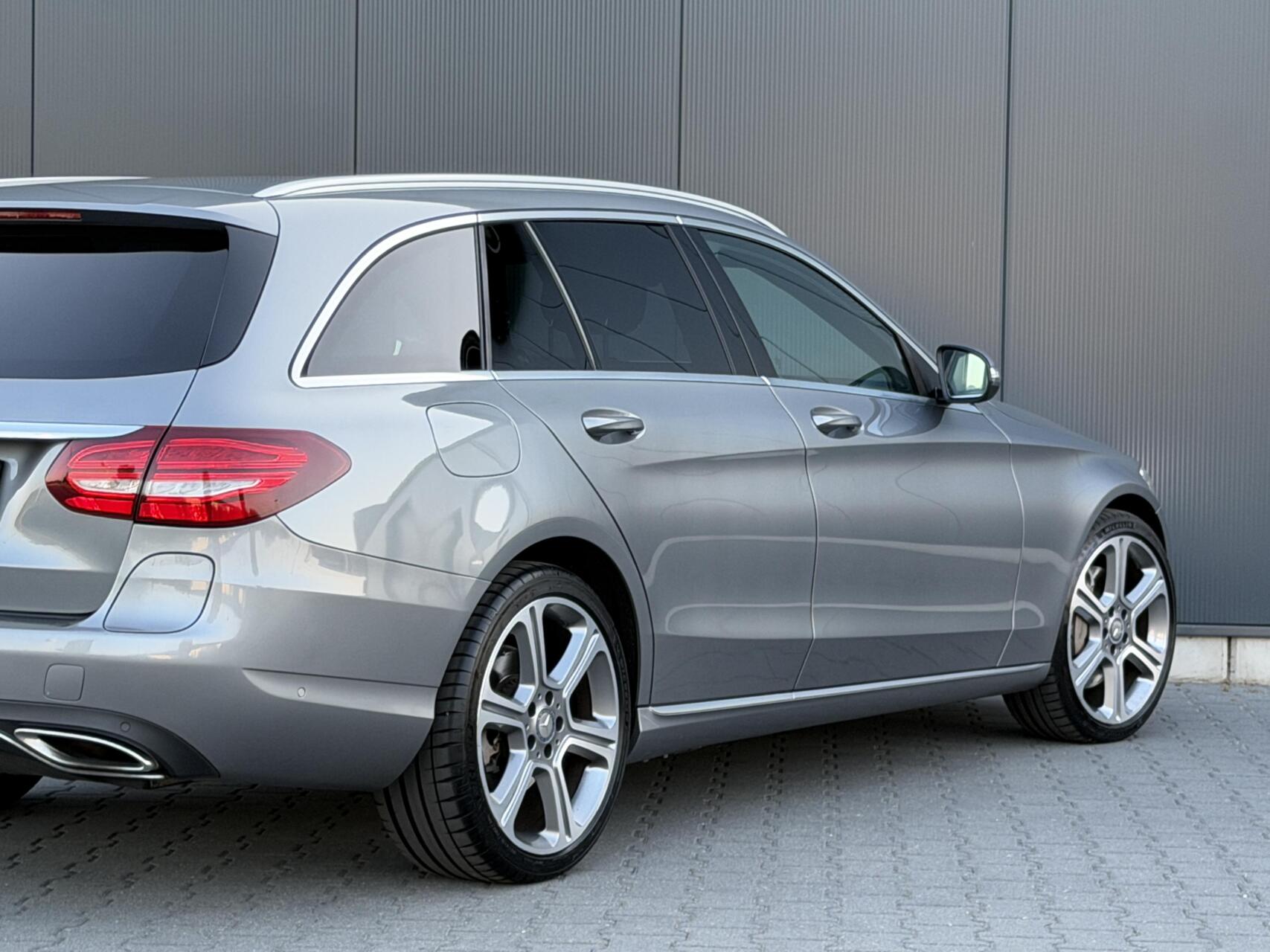 Foto van Mercedes-Benz C 350 E
