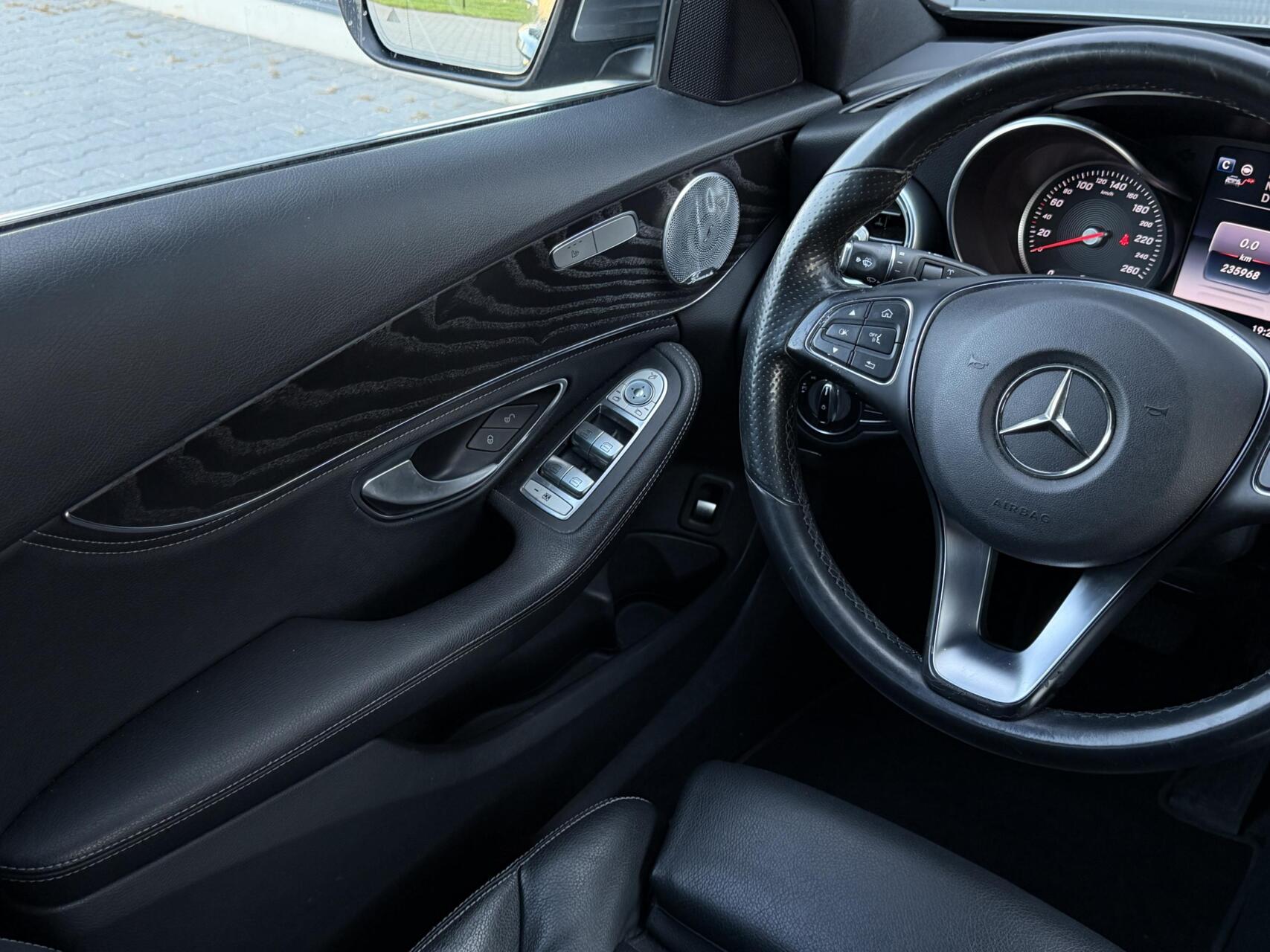 Foto van Mercedes-Benz C 350 E