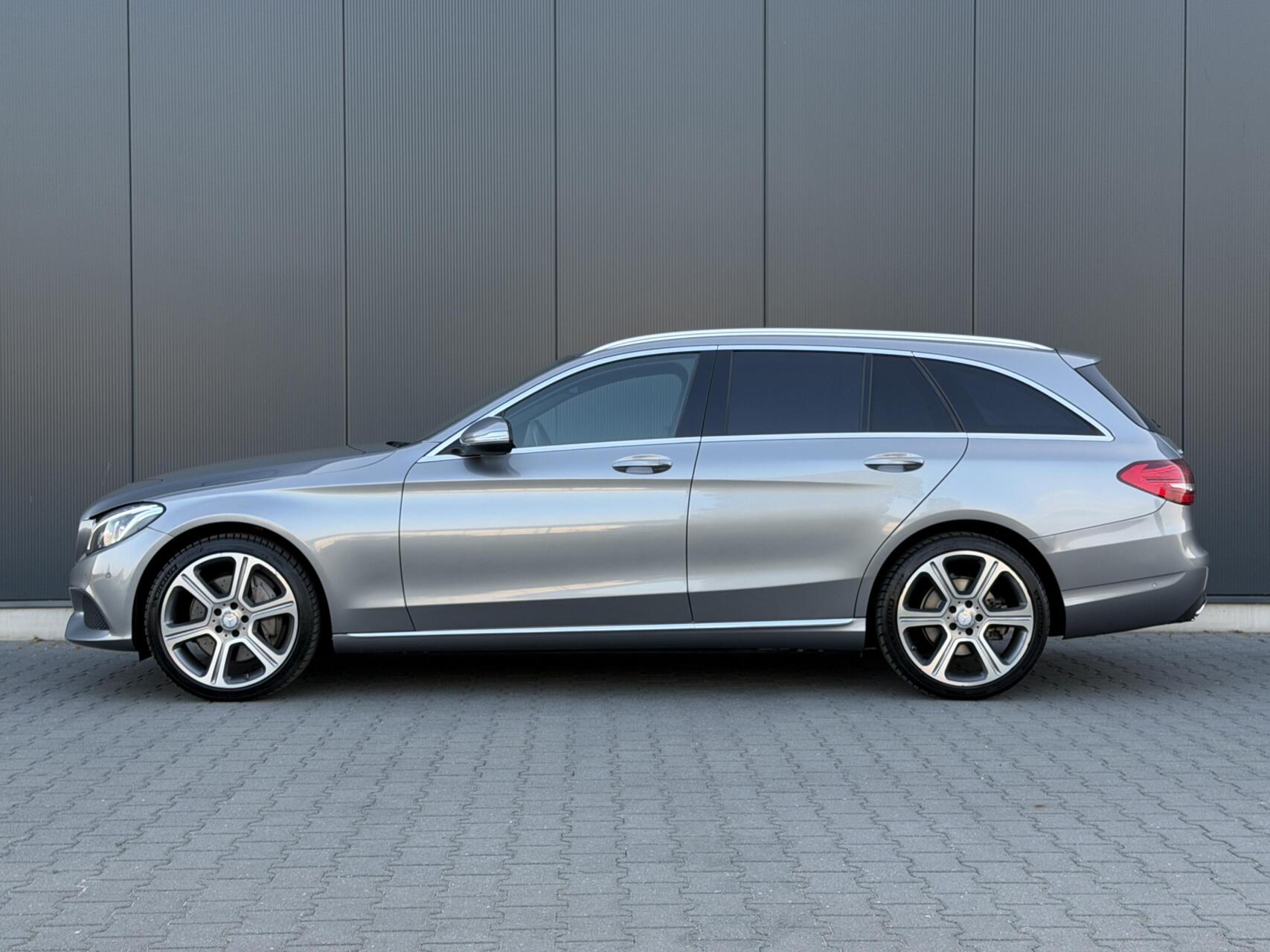 Foto van Mercedes-Benz C 350 E