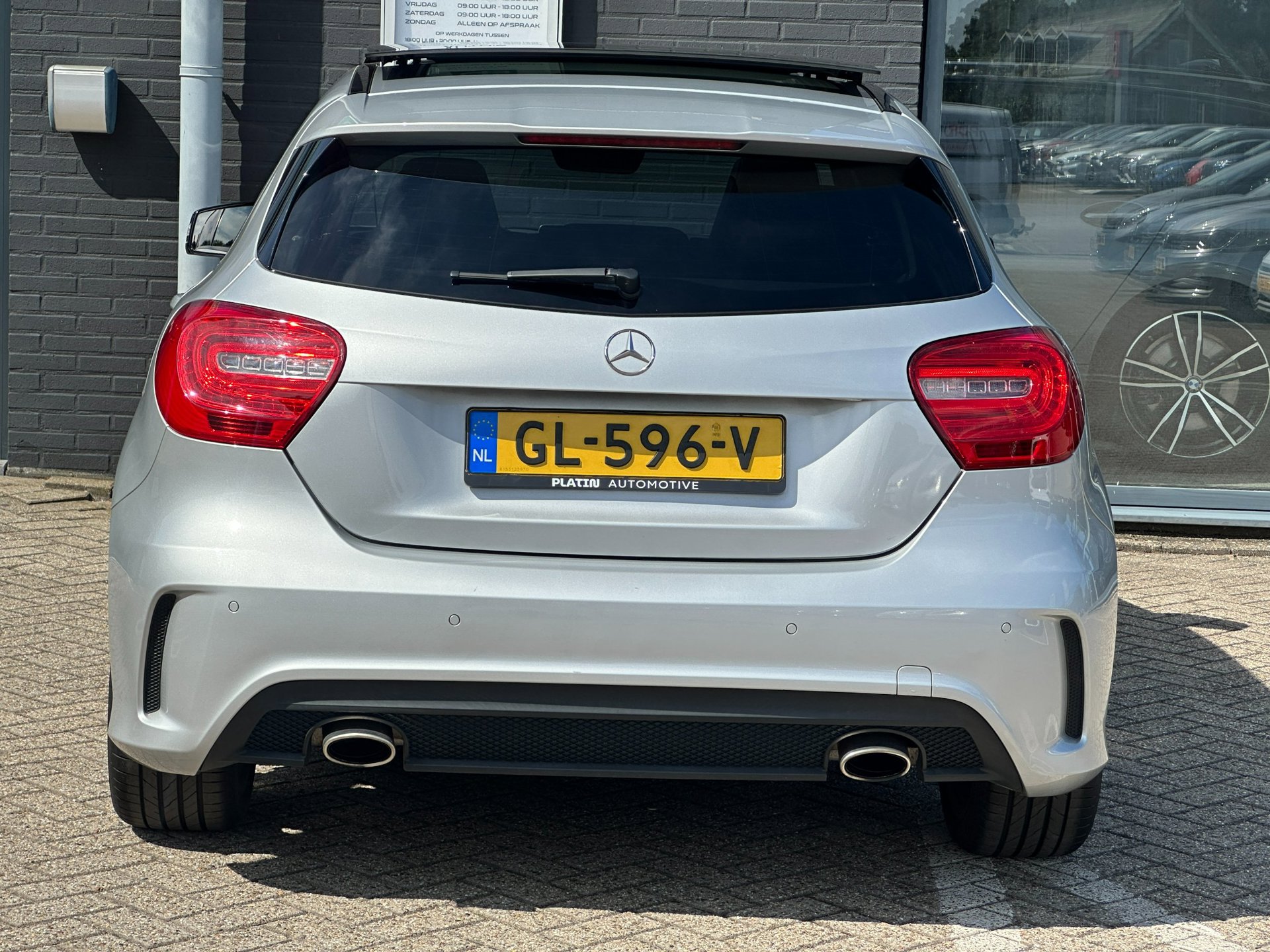 Foto van Mercedes-Benz A 180