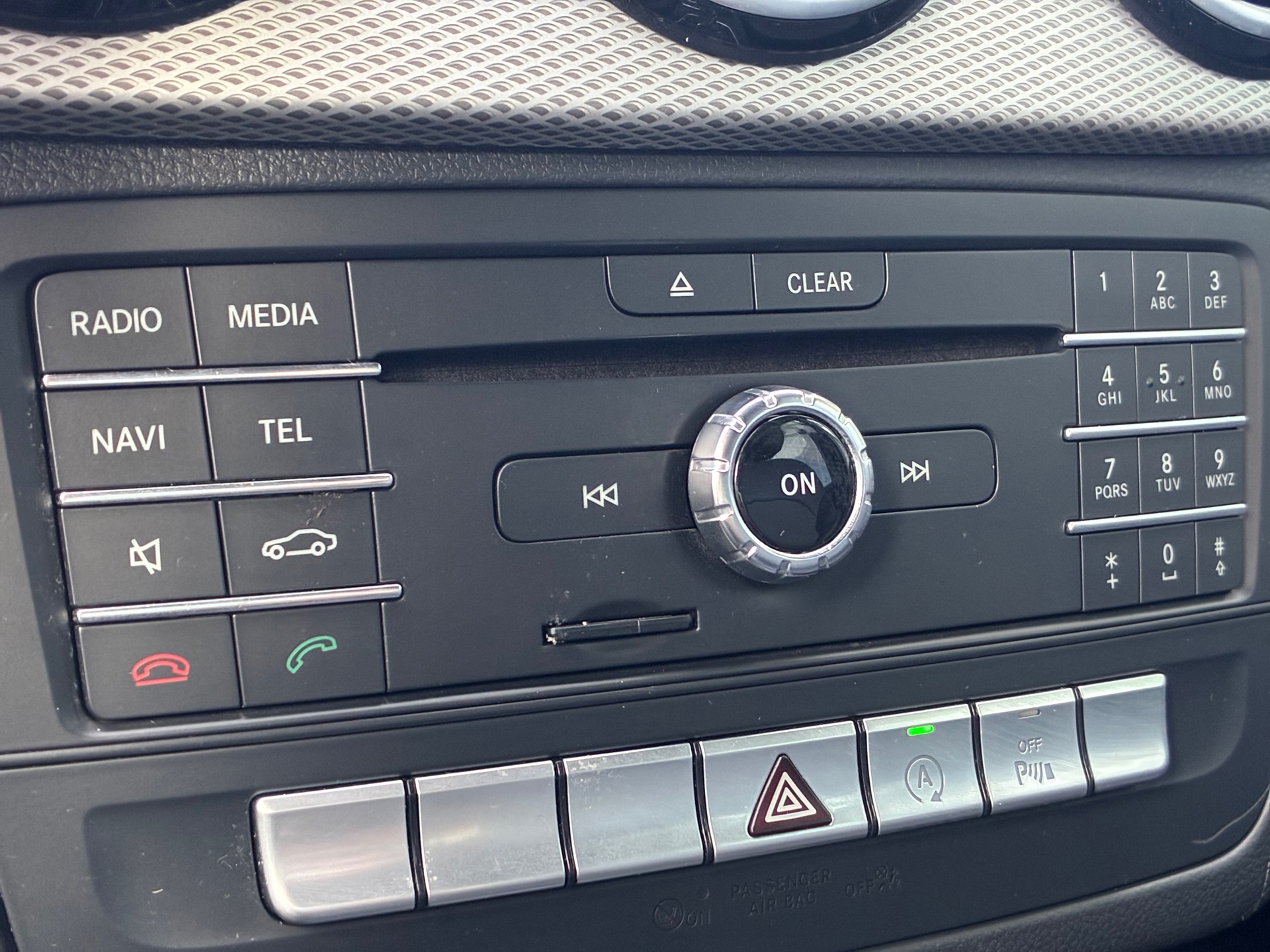 Foto van Mercedes-Benz B 200