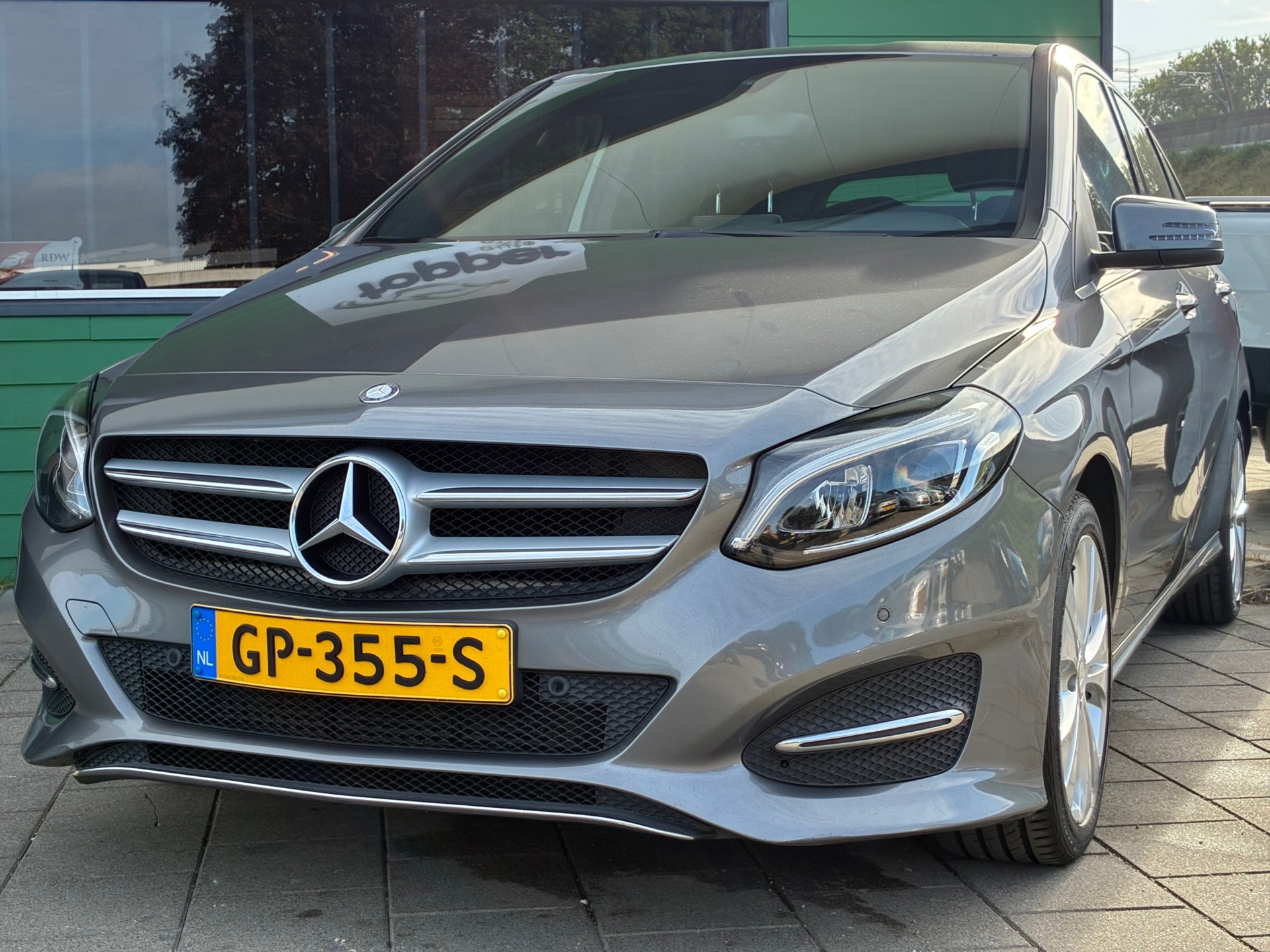 Foto van Mercedes-Benz B 200