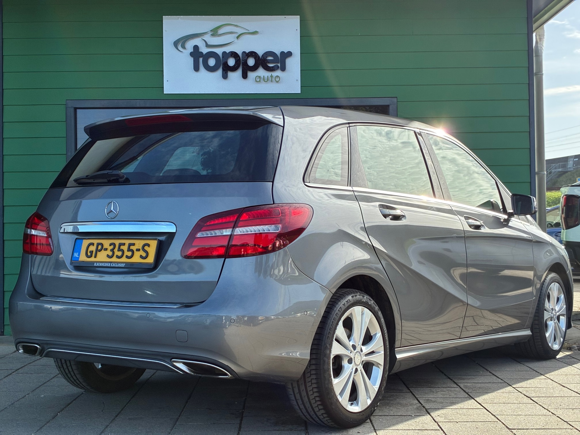 Foto van Mercedes-Benz B 200