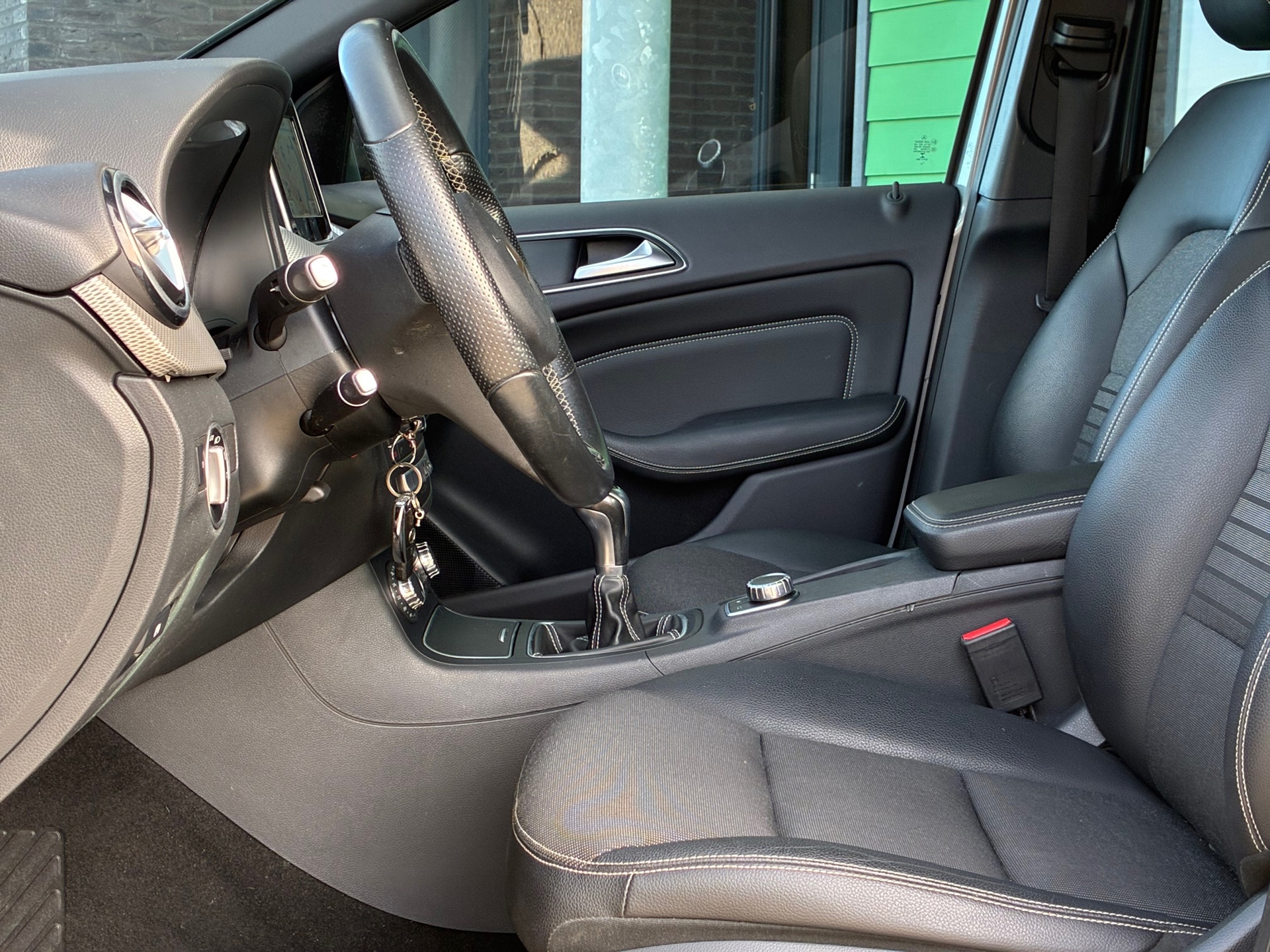 Foto van Mercedes-Benz B 200