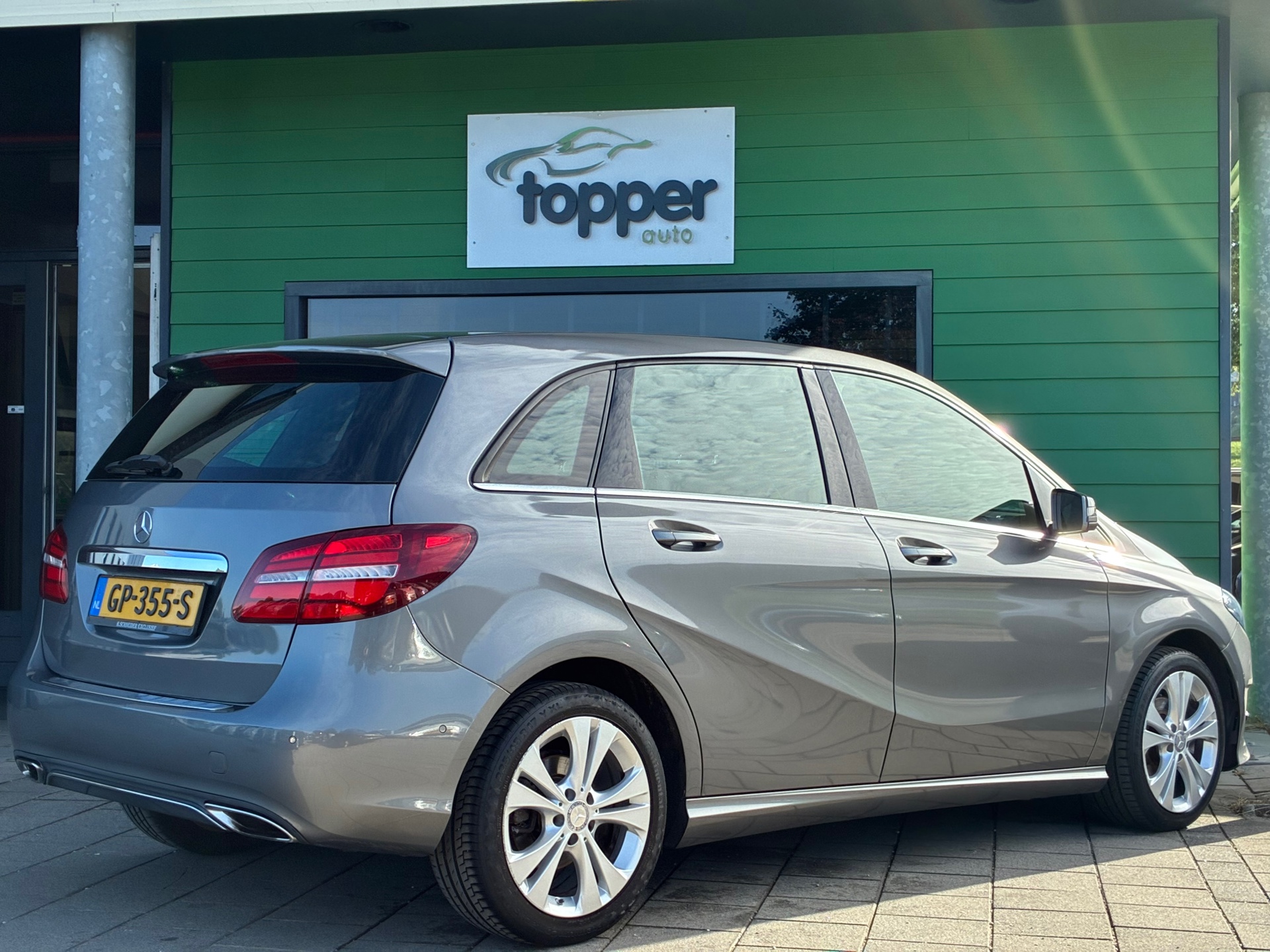 Foto van Mercedes-Benz B 200