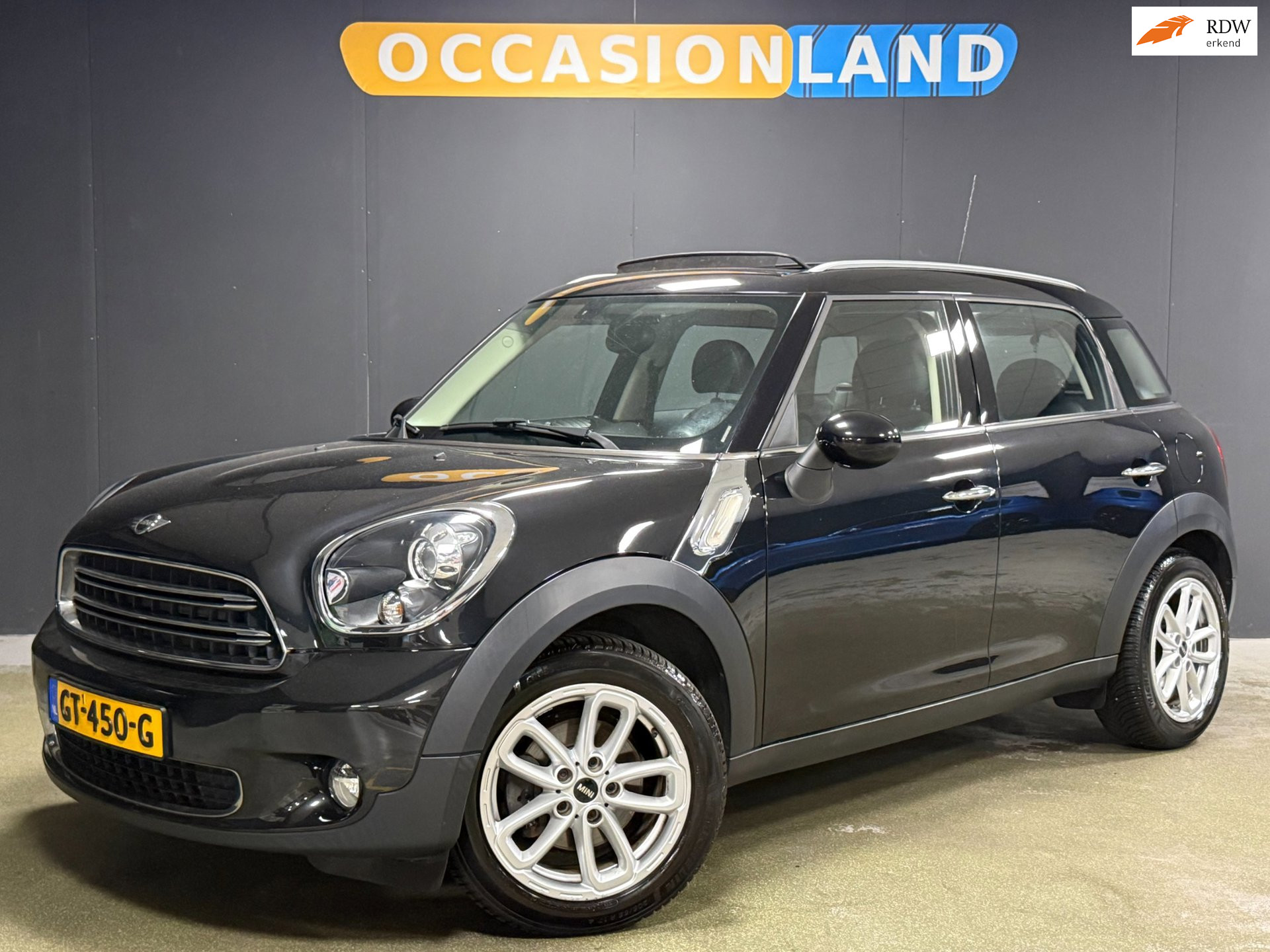 Mini One 1.6 One Knockout Edition|PANO|NAP|CRUISE|LEDER|NAVI|BLUETOOTH|17INCH| 2015 - voorkant