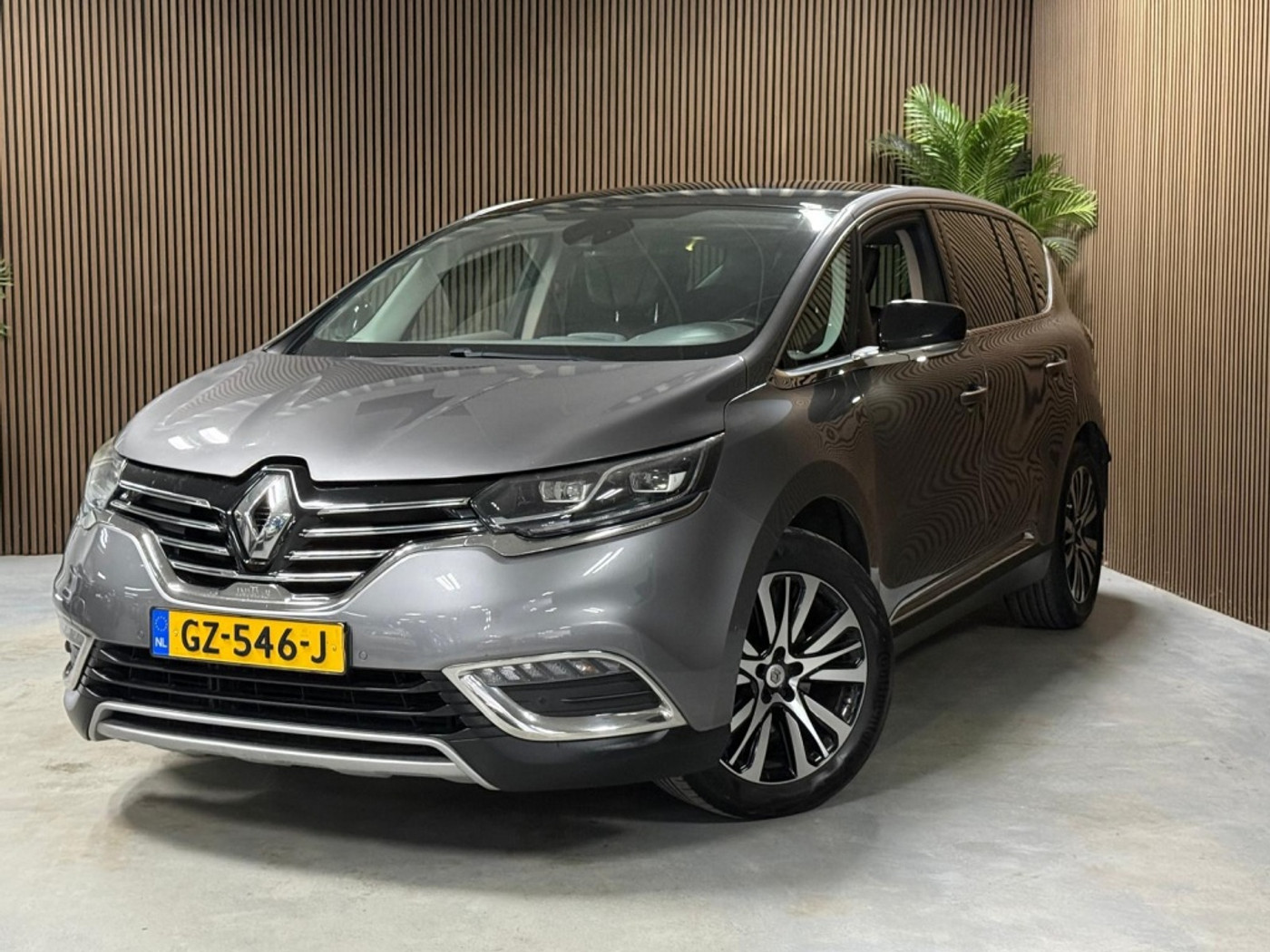 Renault Espace 1.6 TCe In.Paris 5p. 2015 - voorkant