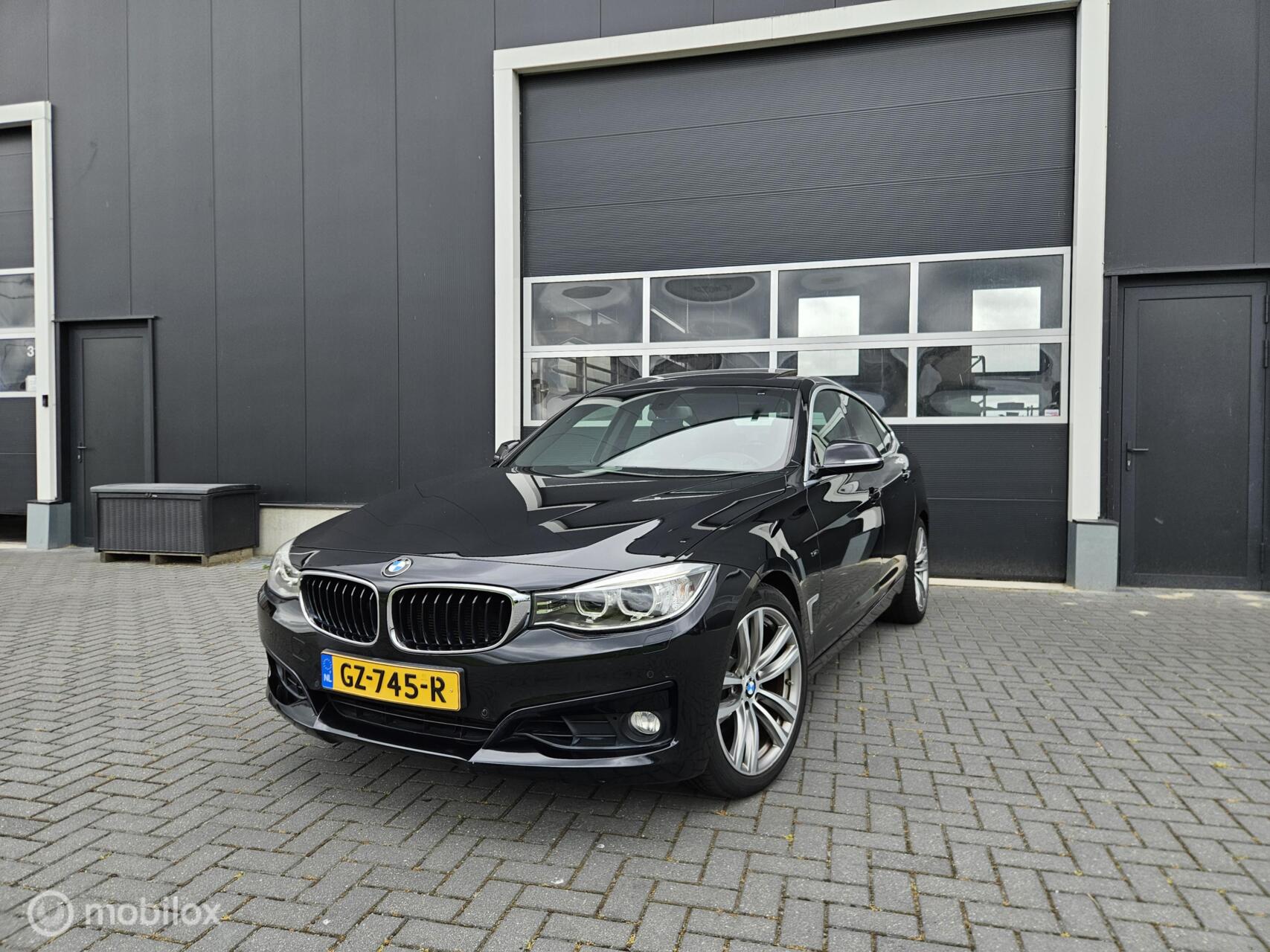 BMW 3-serie Gran Turismo 320i High Executive 2015 - voorkant