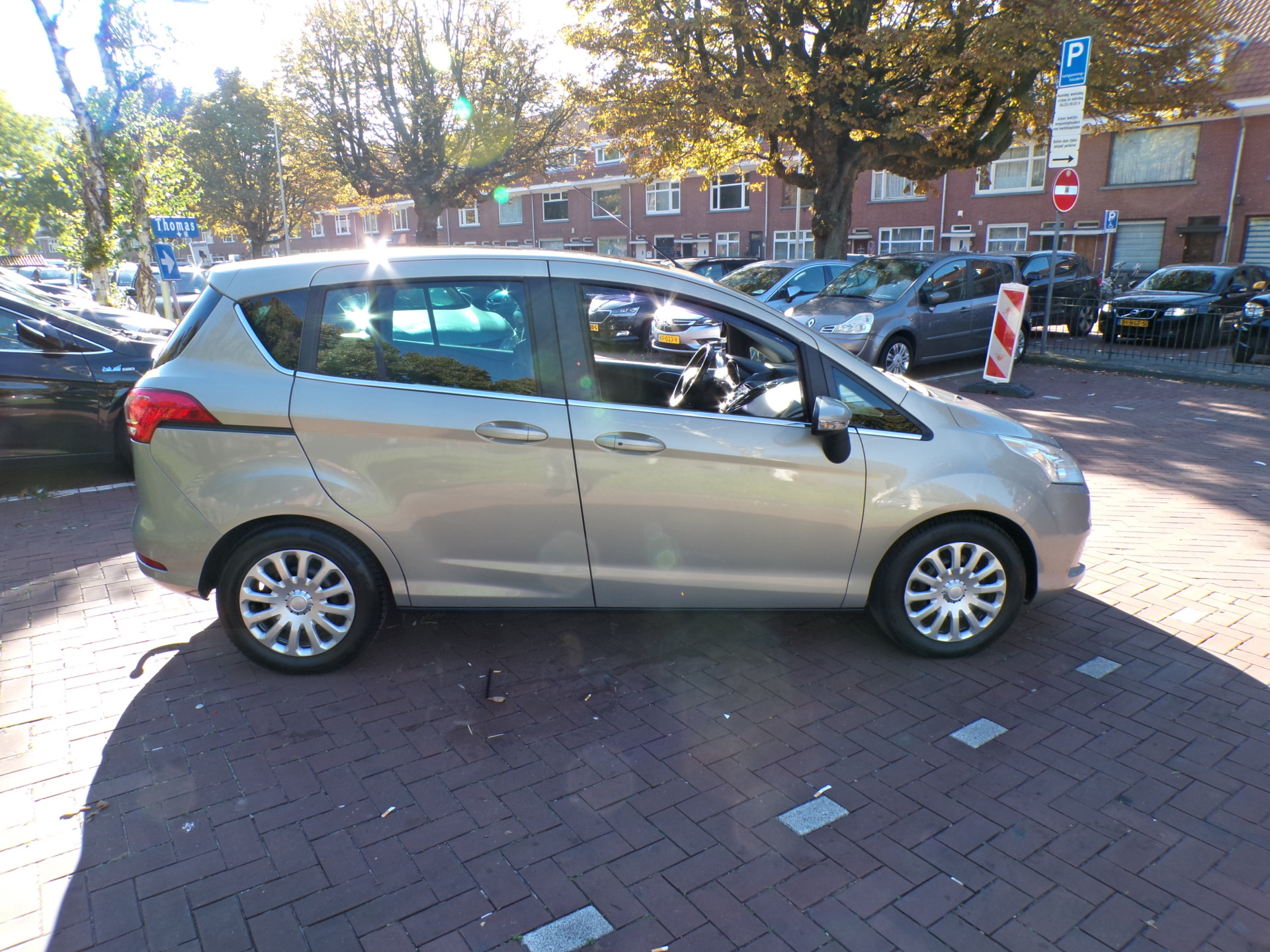 Foto van Ford B-max