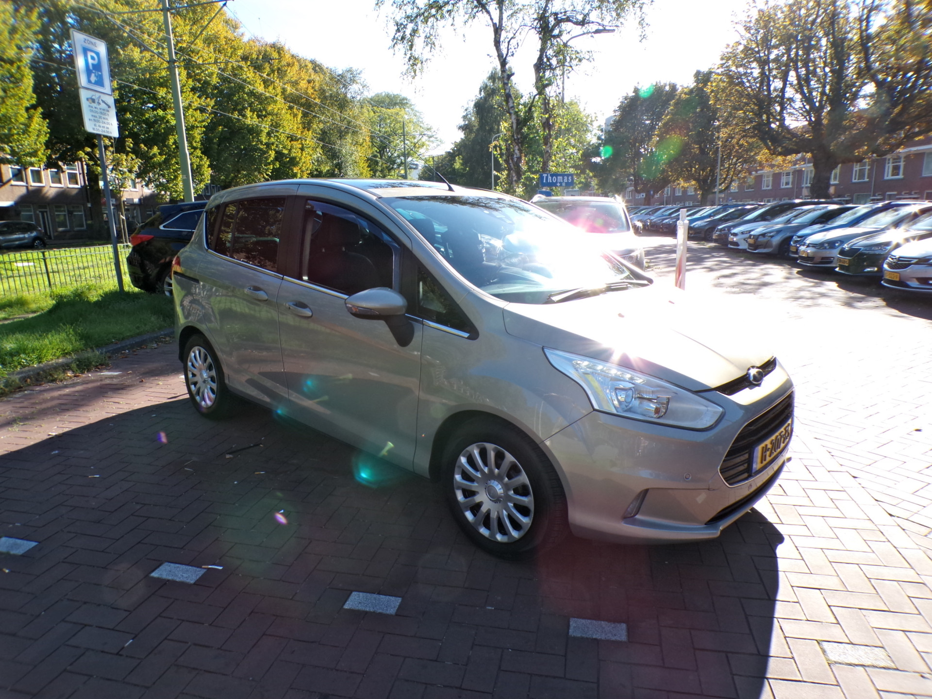 Foto van Ford B-max